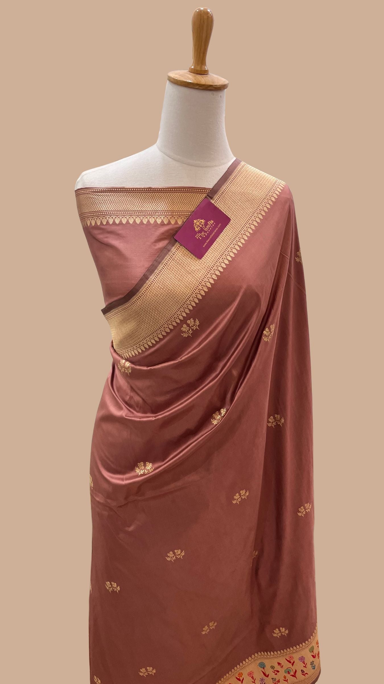 Pure Katan Silk Handloom Banarasi Saree - with kadhua meenakari motifs