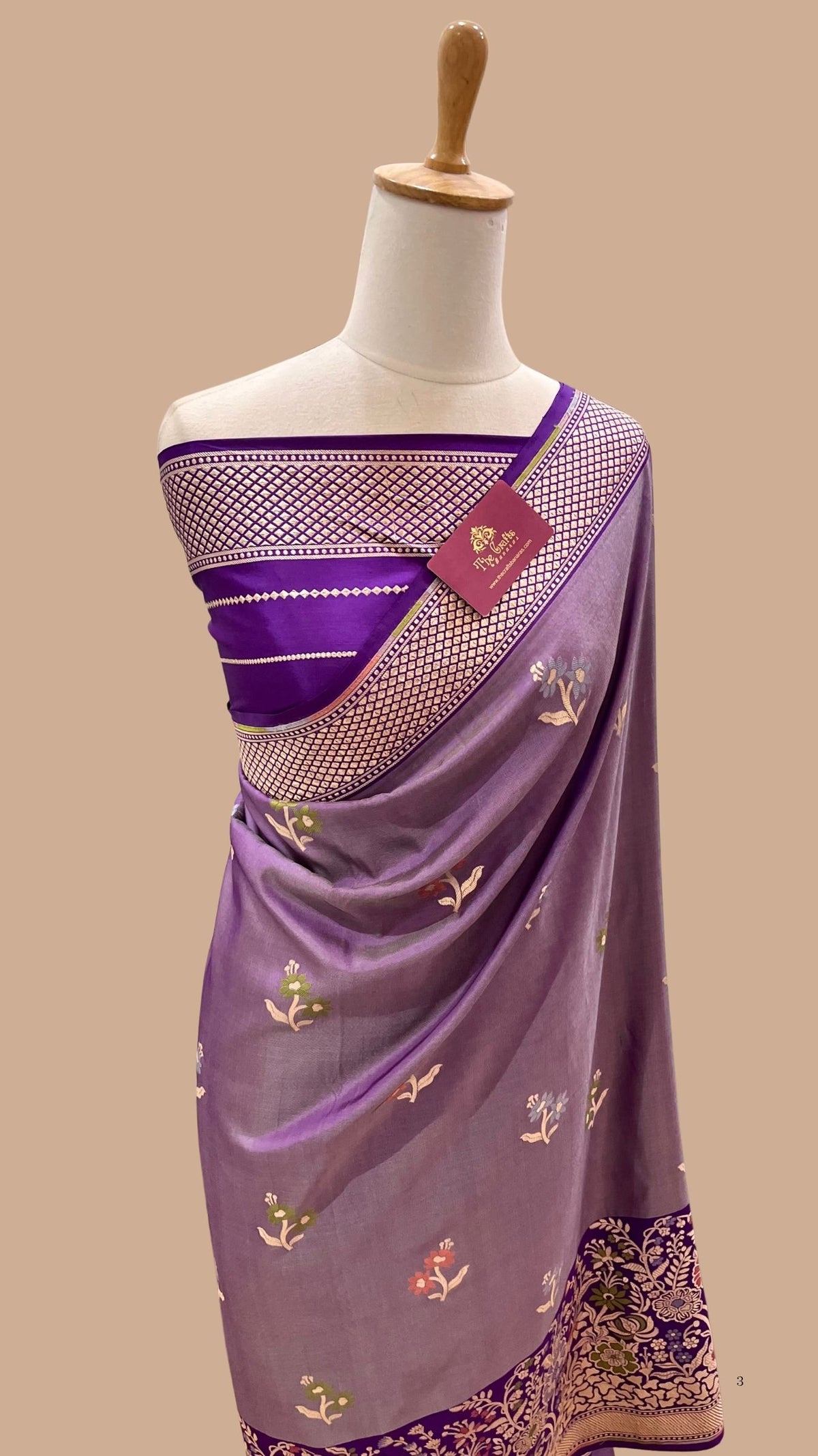 Pure Ektara Katan Silk Handloom Banarasi Saree - with kadhua meenakari motifs