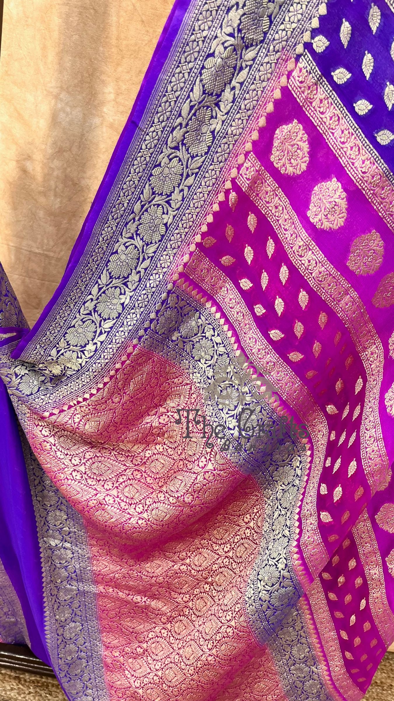 Khaddi Georgette Handloom Banarasi Saree - Water Zari