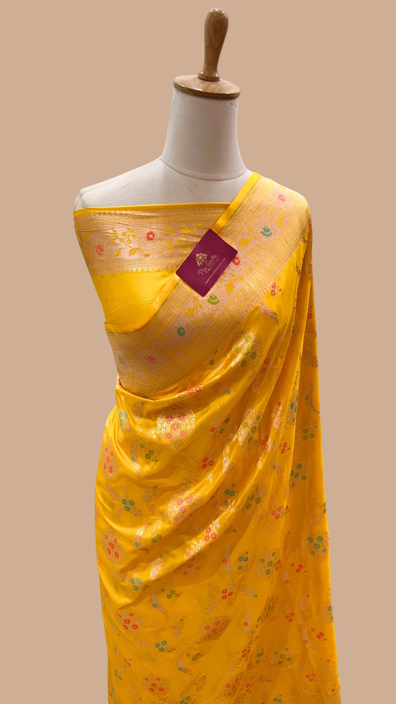 Pure Katan Silk Handloom Banarasi Saree - Jaal Work with Meenakari