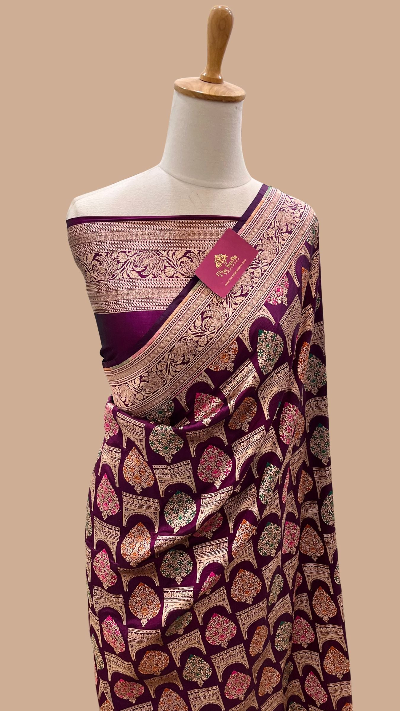 Pure Katan Silk Handloom Banarasi Saree - Jaal work with Meenakari