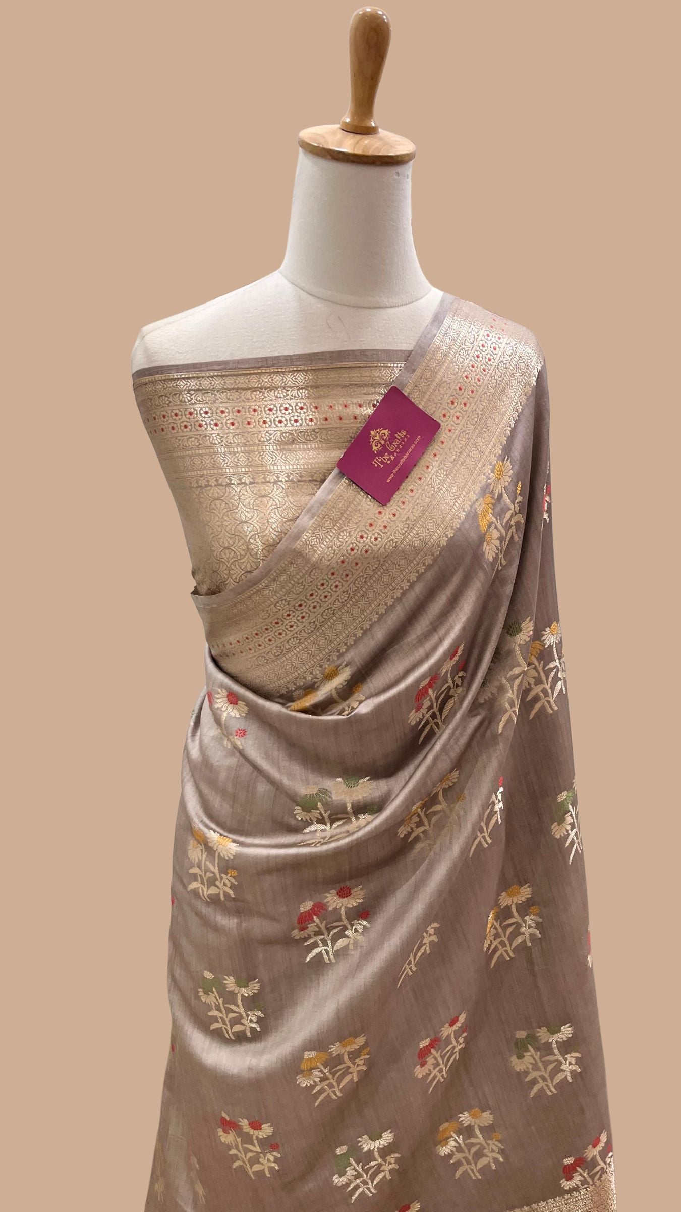 Pure Chiniya Silk Banarasi Saree (Copy)