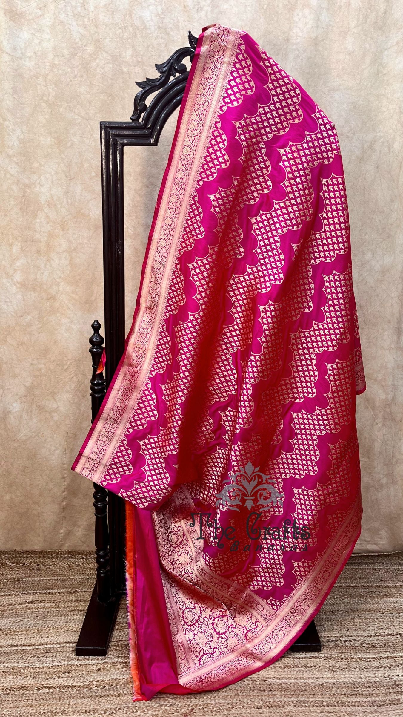 Pure Katan Silk Handloom Banarasi Saree - Jaal work