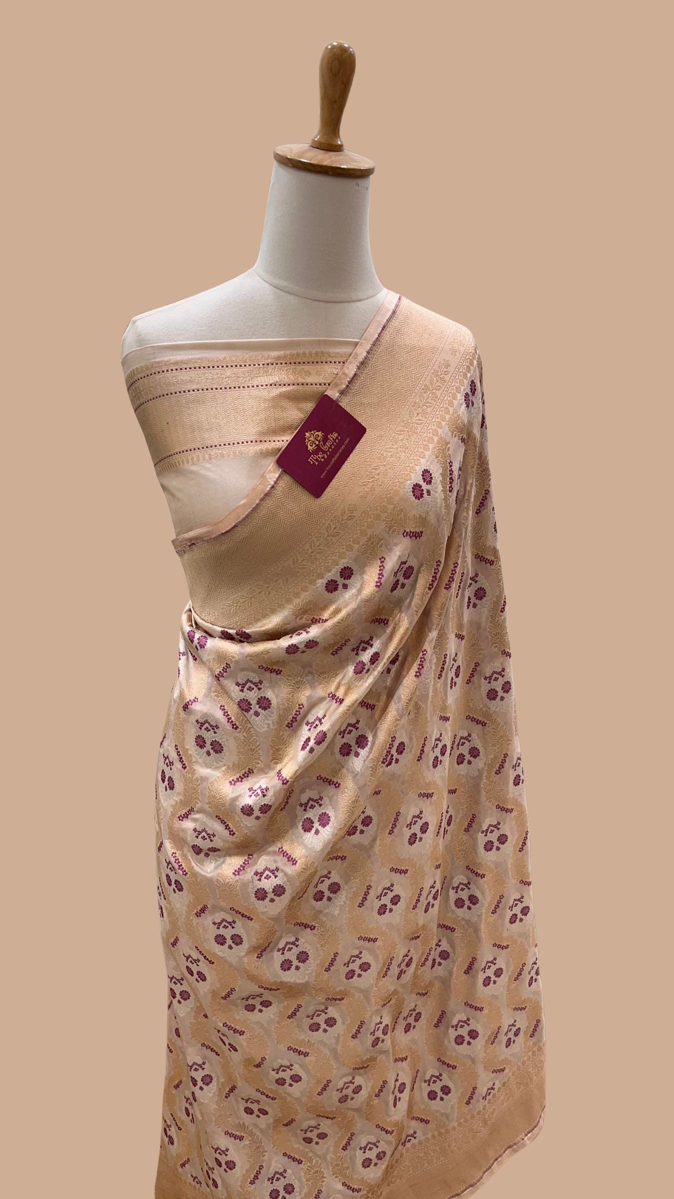 Pure Katan Silk Handloom Banarasi Saree - Jaal With Meenakari