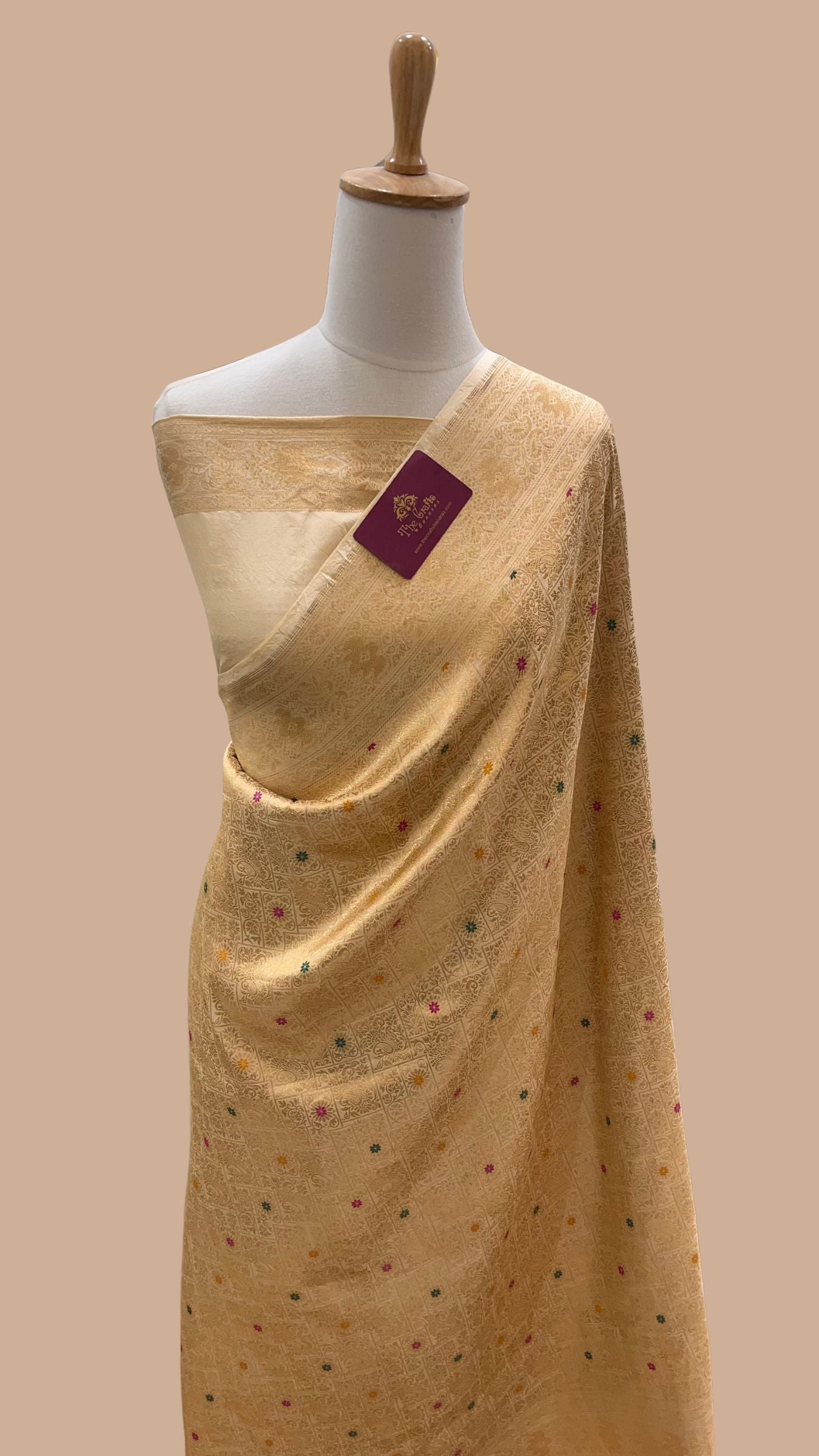 Pure Katan Silk Handloom Banarasi Saree - Tanchui Brocade Meena
