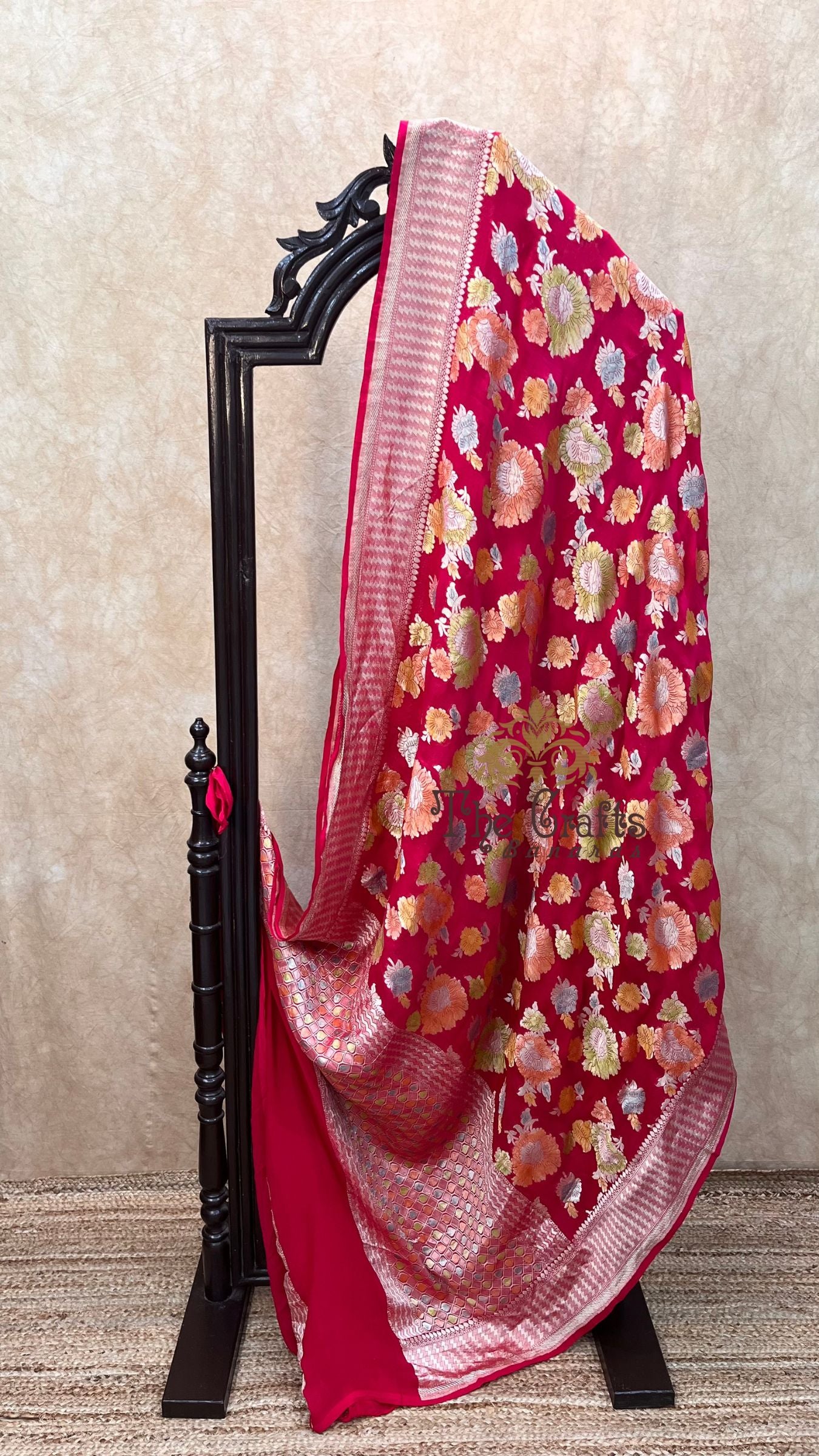 Khaddi Georgette Handloom Banarasi Saree - Water Zari