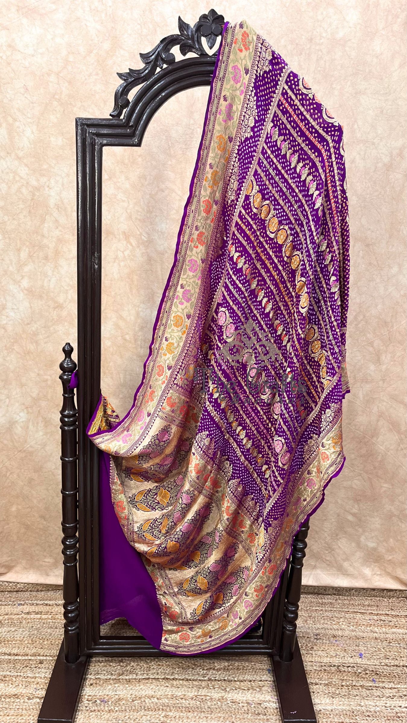 Pure Georgette Banarasi Handloom Bandhej Saree-With Meenakari Work