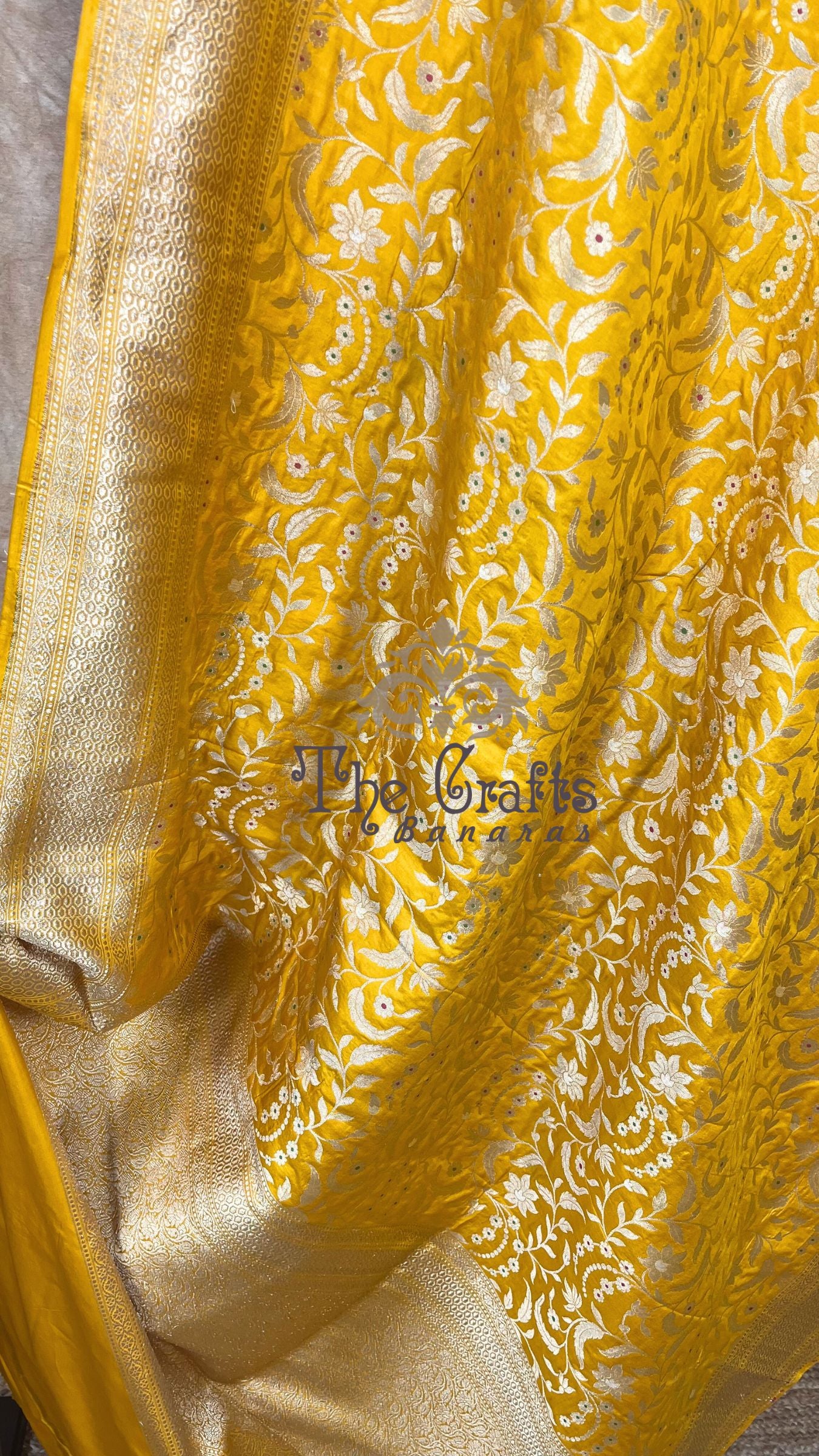 Pure Katan Silk Handloom Banarasi Saree - Tanchui Brocade Meena