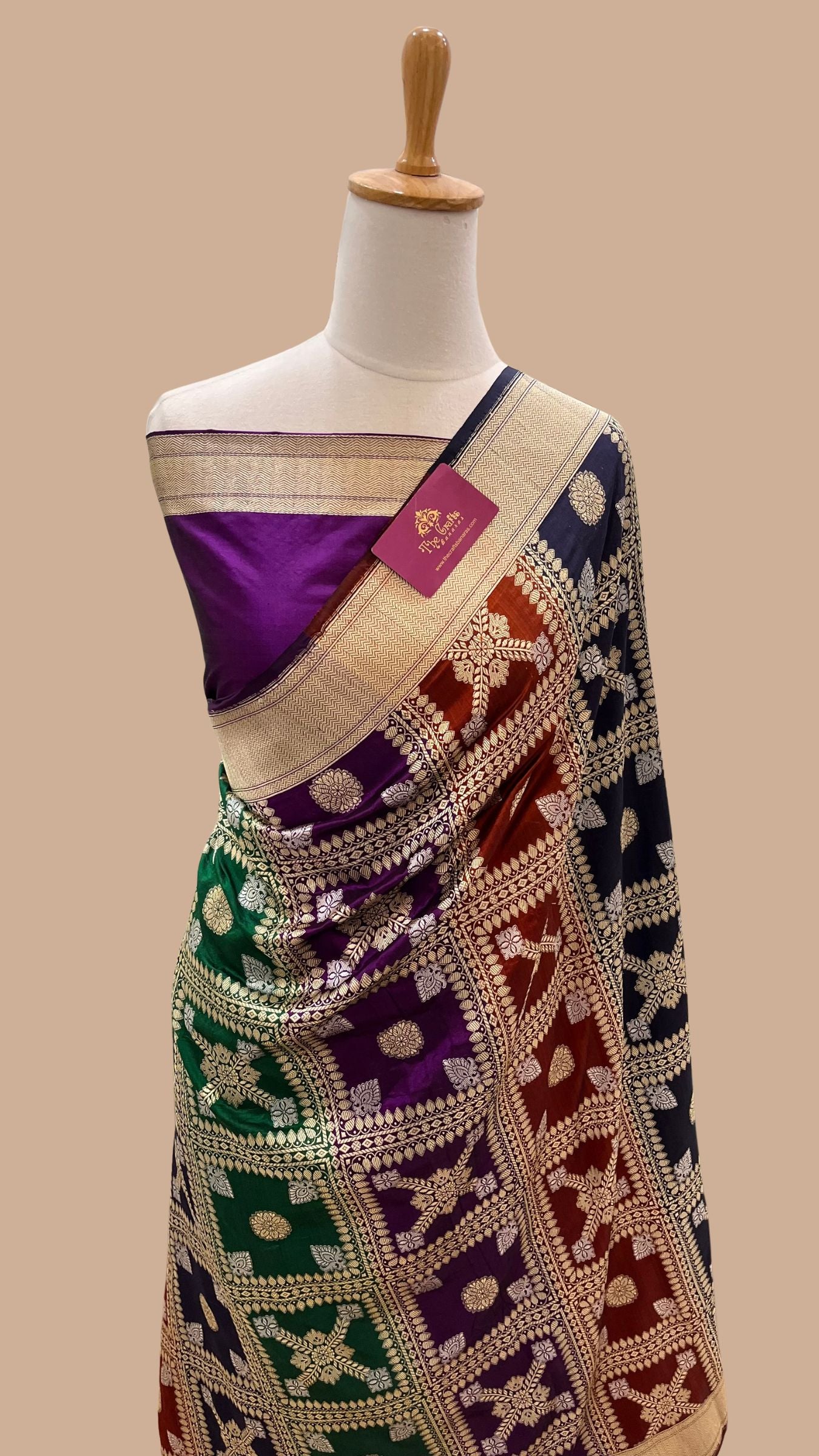 Rangkat Pure Katan Silk Handloom Banarasi Saree - Jaal Work With Meenakari