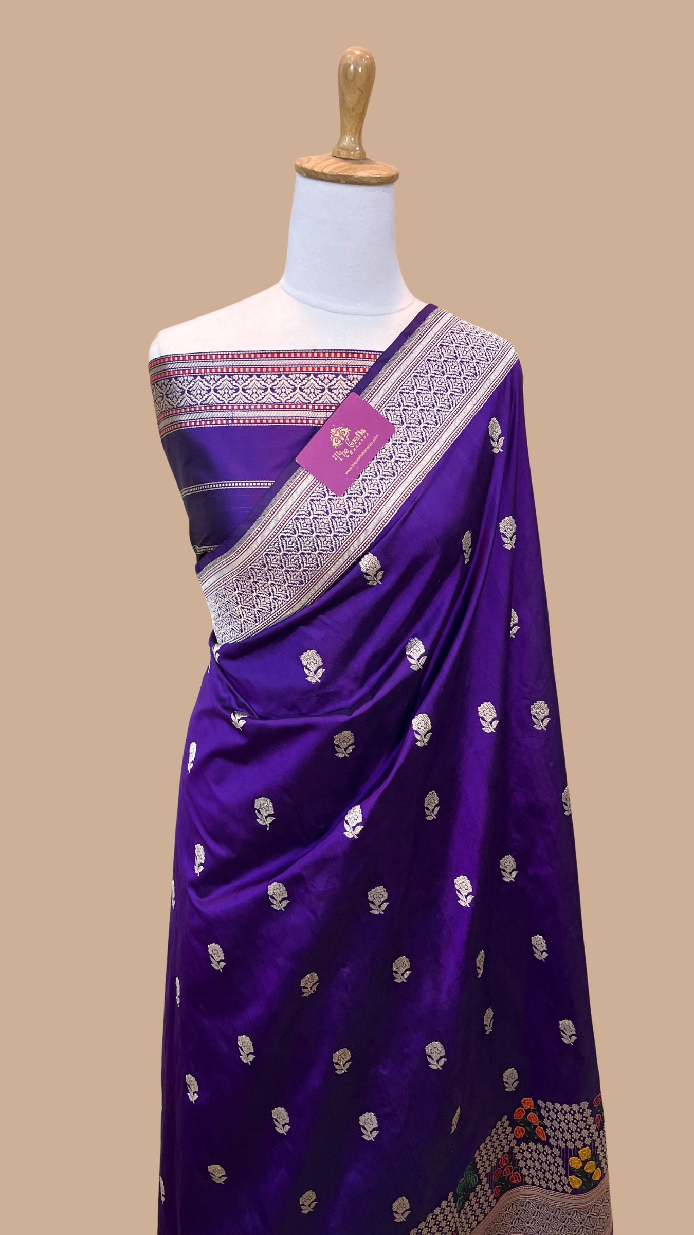 Pure Katan Silk Handloom Banarasi Saree - with kadhua meenakari motifs