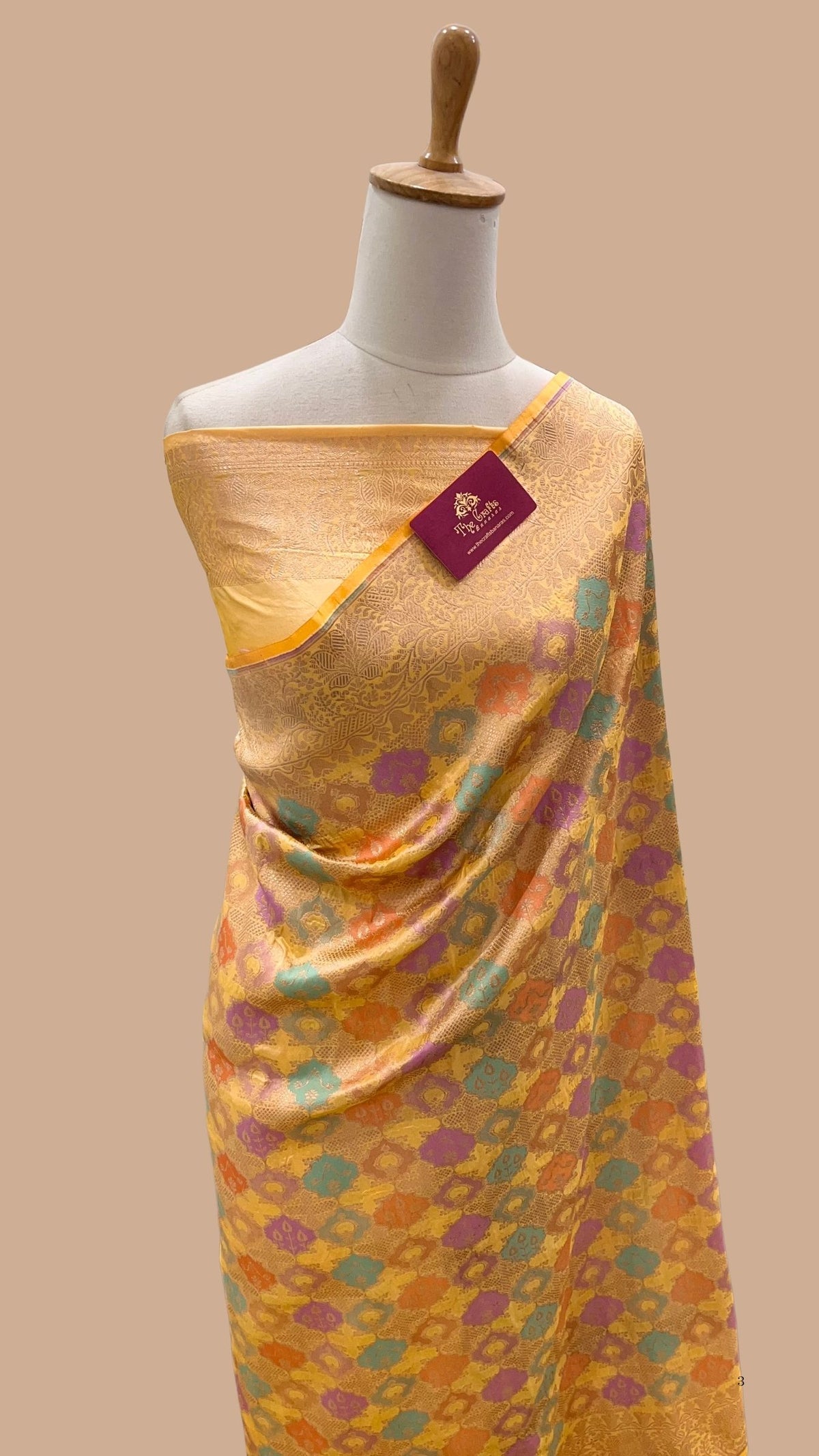 Rangkat Pure Katan Silk Handloom Banarasi Saree - Jaal work with meenakari