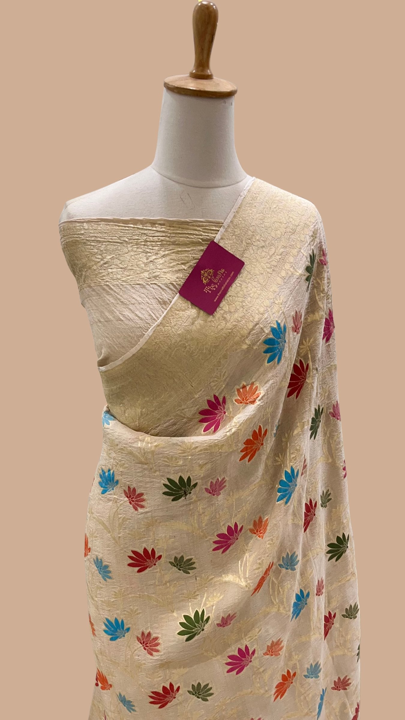Tussar Georgette Handloom Banarasi Saree - Jaal with Meenakari
