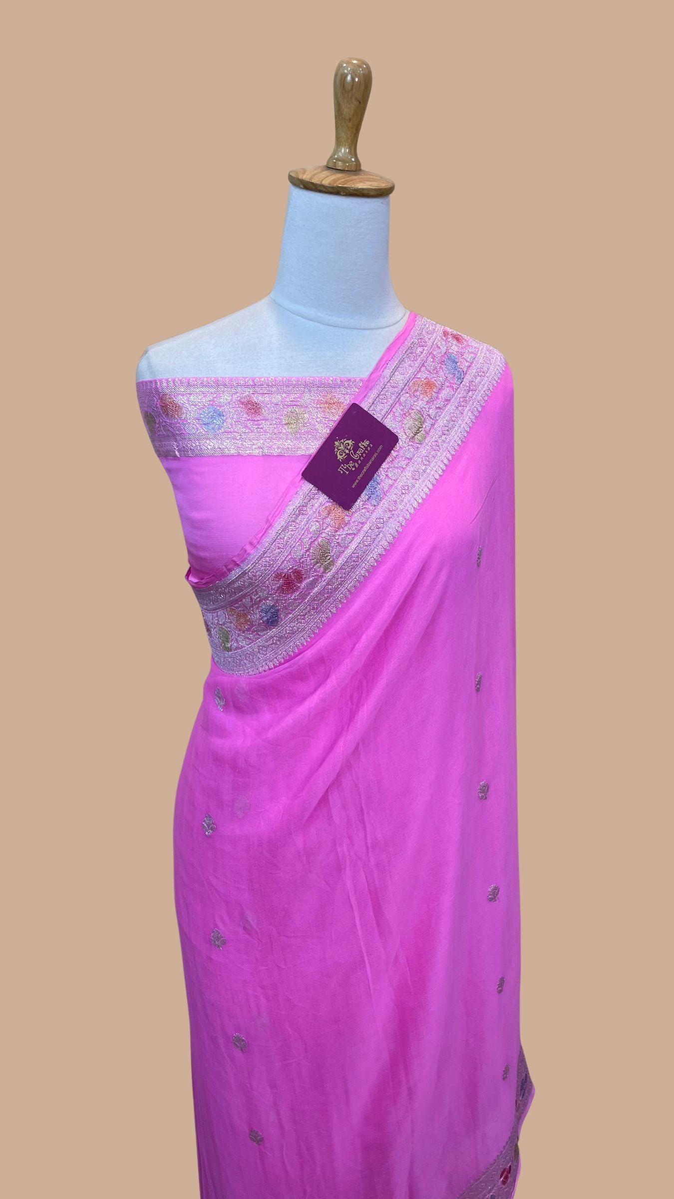Pure Georgette Handloom Banarasi Saree - Silver Zari