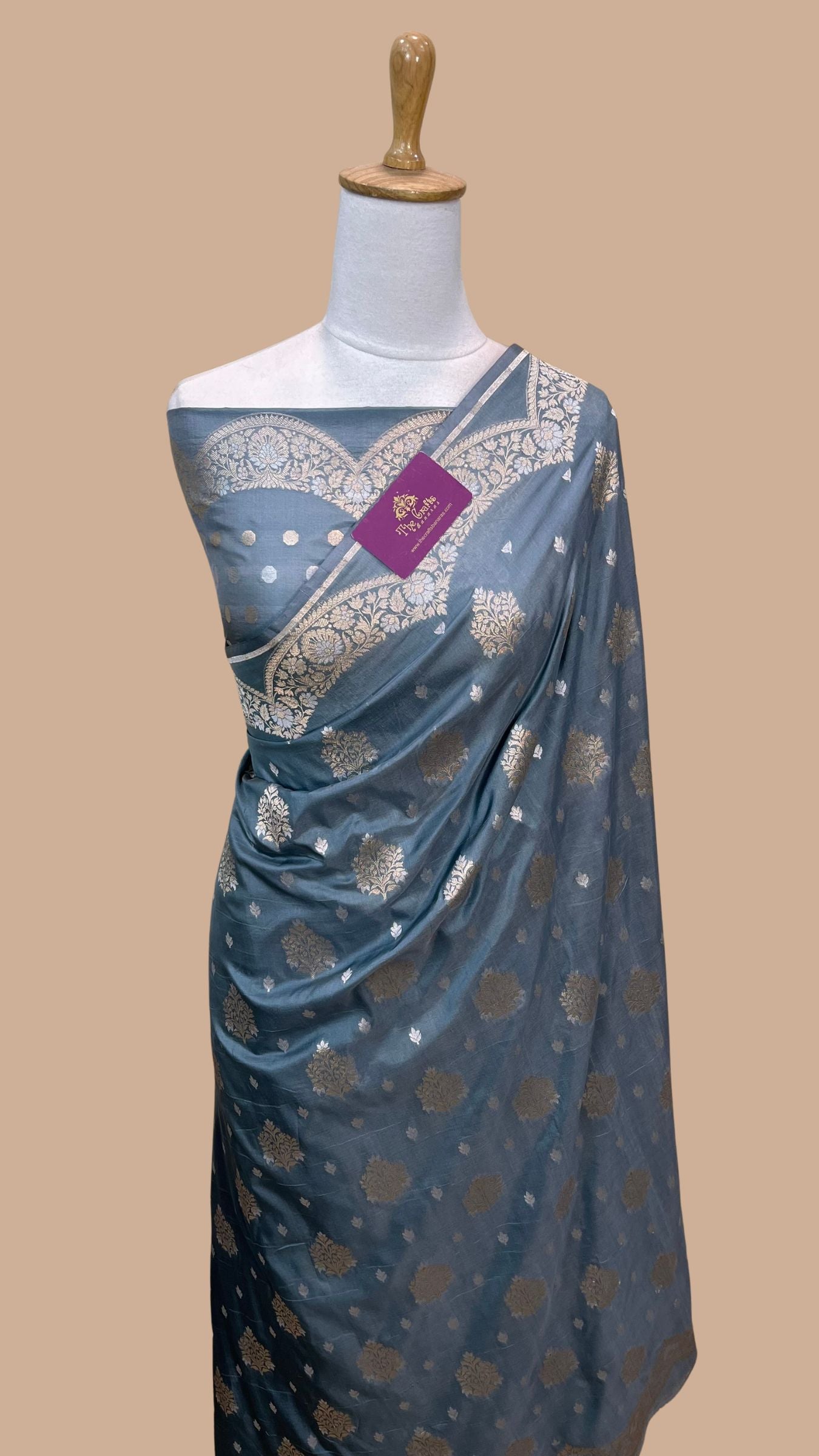 Pure Katan Silk Handloom Banarasi Saree - With Sona Rupa Motifs