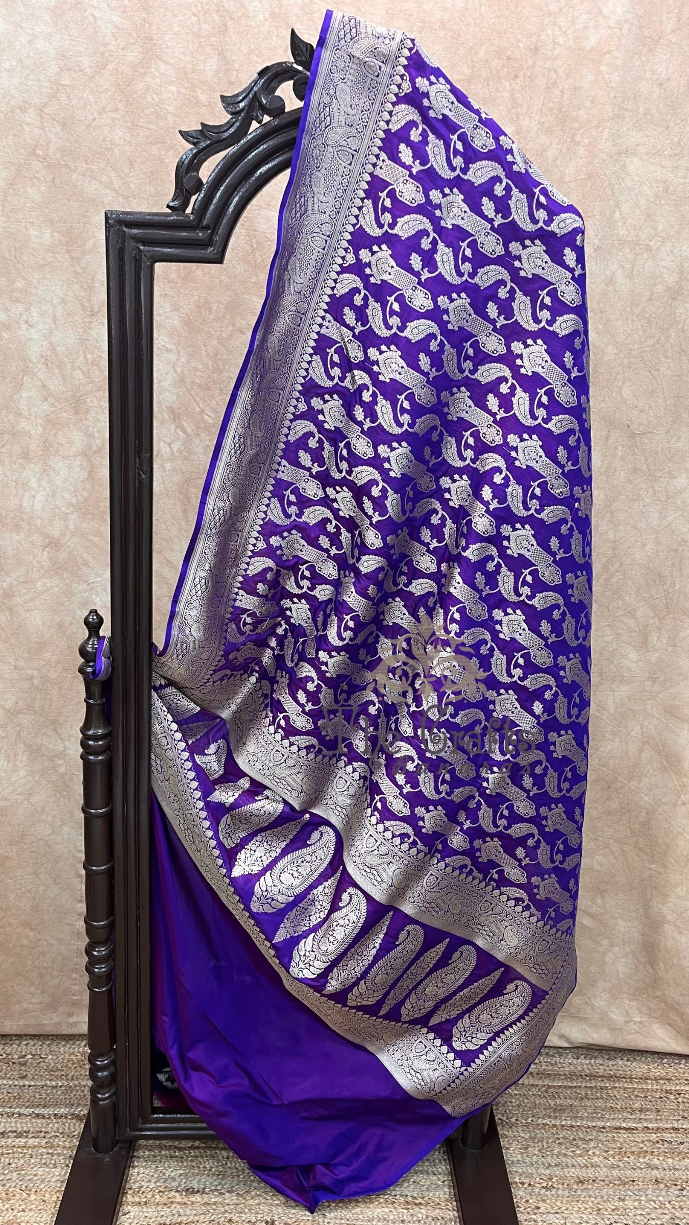 Pure Katan Silk Handloom Banarasi Saree - Jaal work