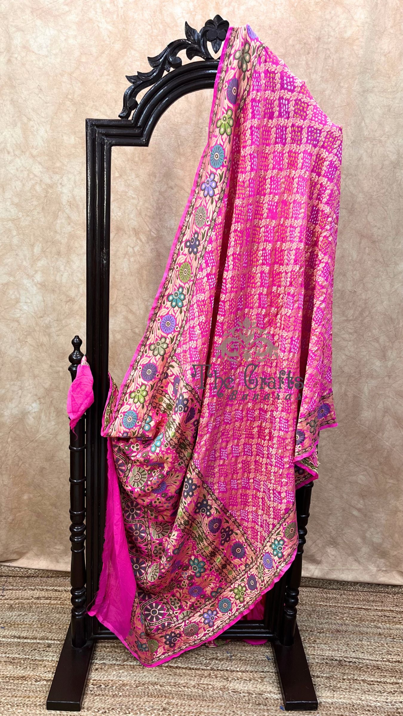 Pure Georgette Banarasi Handloom Bandhej Saree-With Meenakari Work