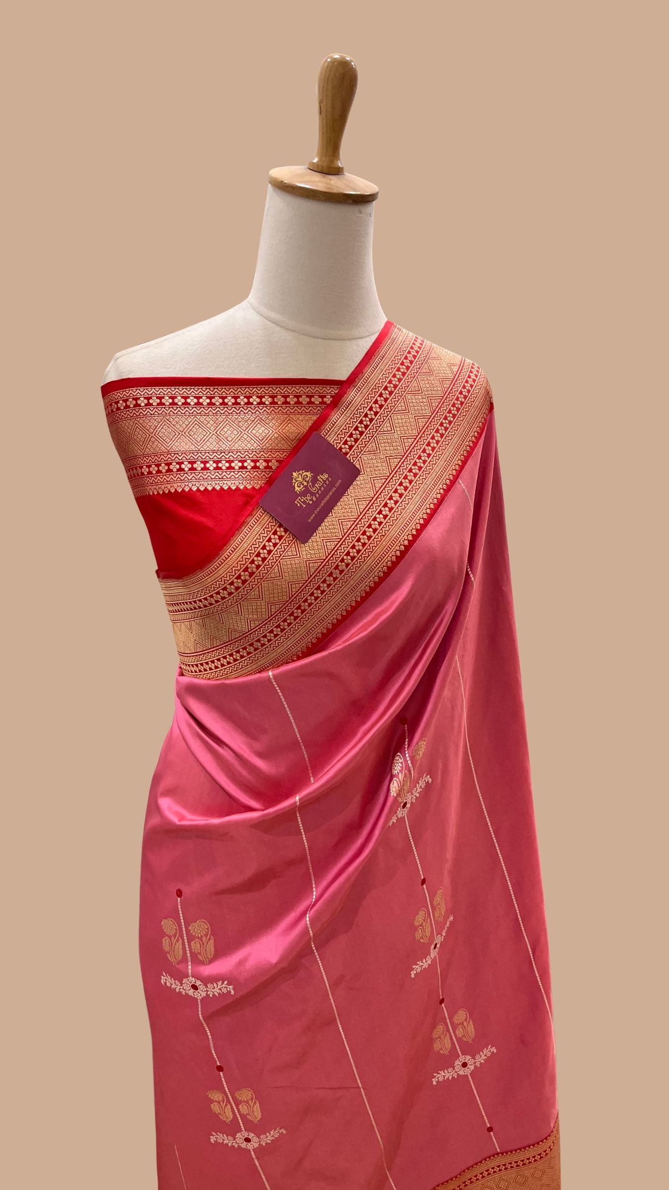 Pure Katan Silk Handloom Banarasi Saree - with kadhua meenakari motifs