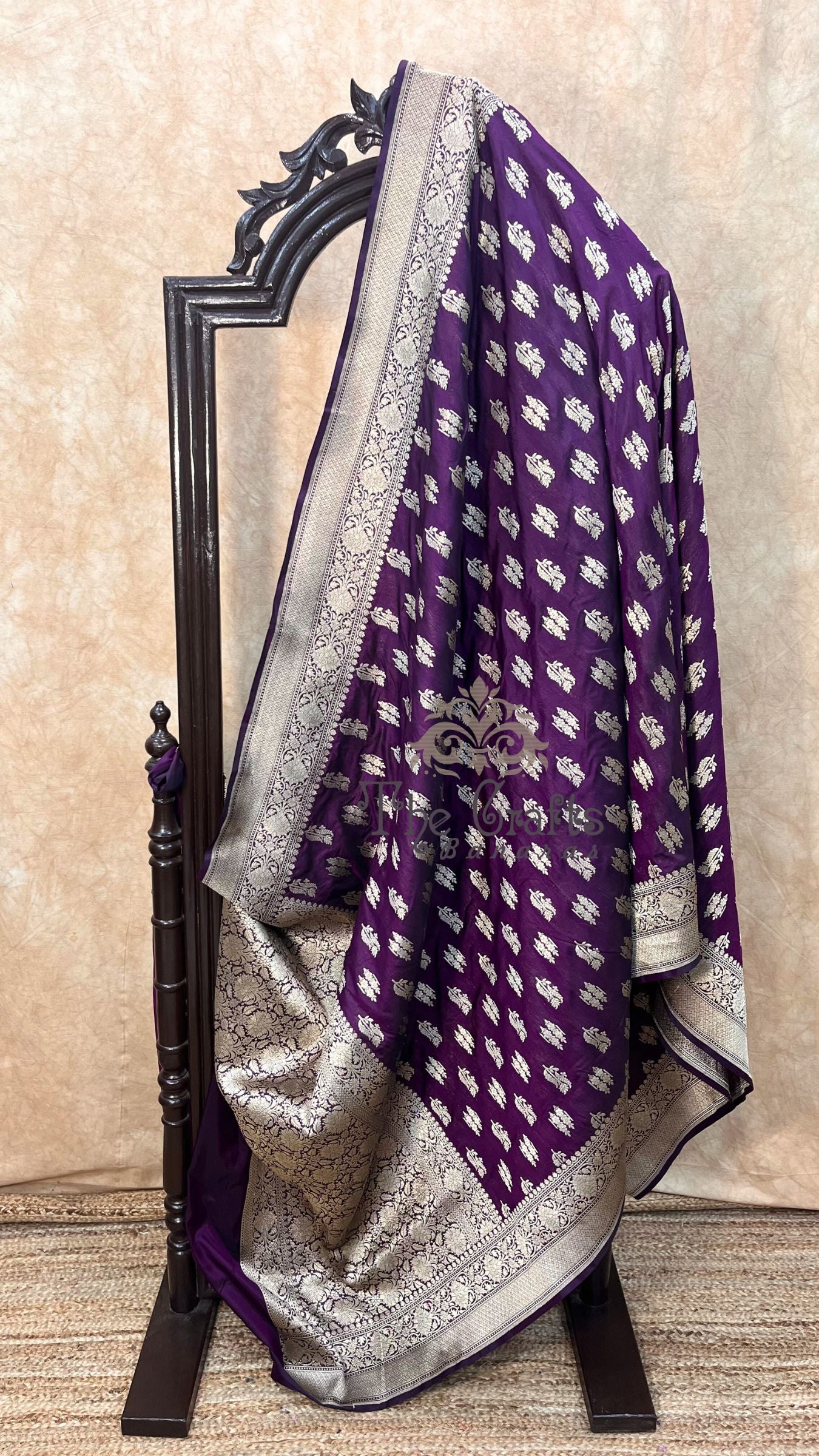 Pure Katan Silk Handloom Banarasi Saree - Jaal work