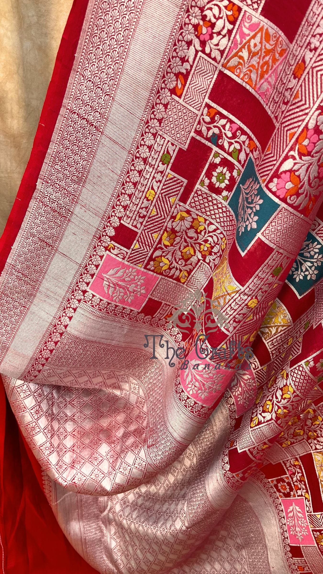 Tissue Georgette Handloom Banarasi Saree - Jaal with Meenakari