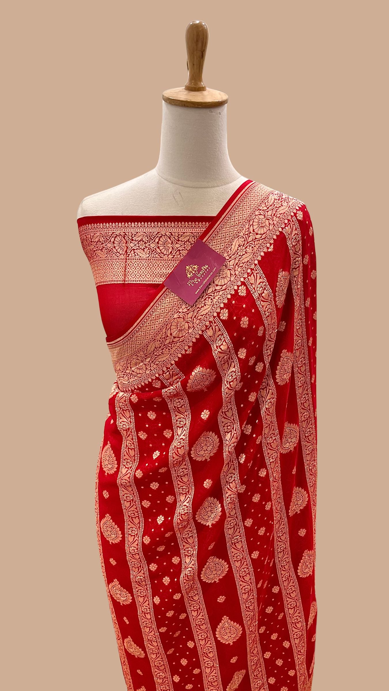 Pure Khaddi Georgette Handloom Banarasi Saree - Gold Zari
