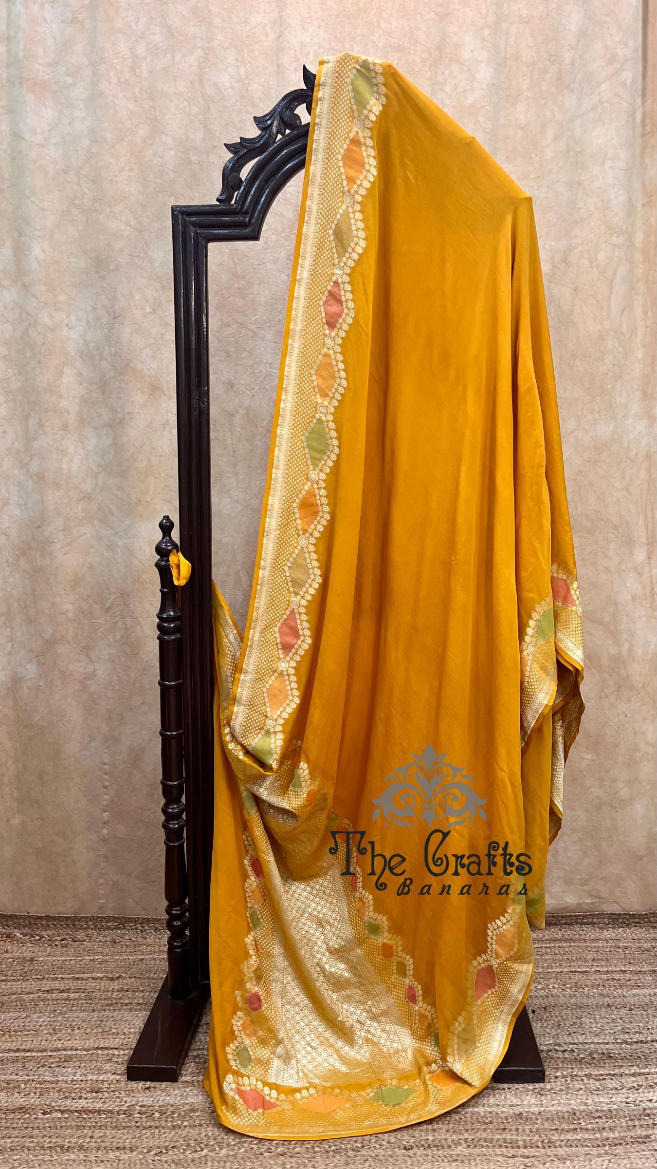 Khaddi Georgette Handloom Banarasi Saree - Water Zari