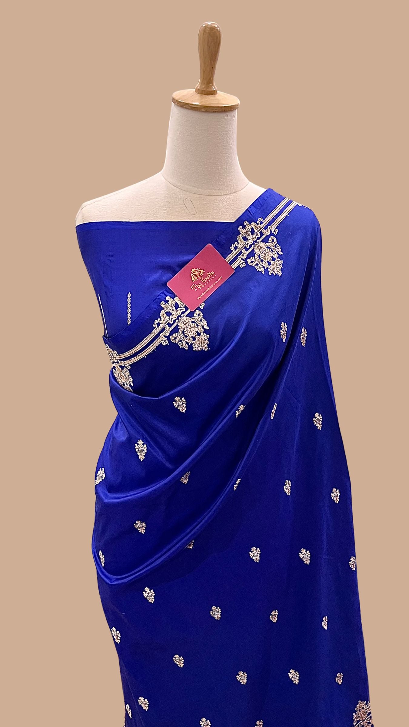 Pure Katan Silk Handloom Banarasi Saree - Kadhua Motifs