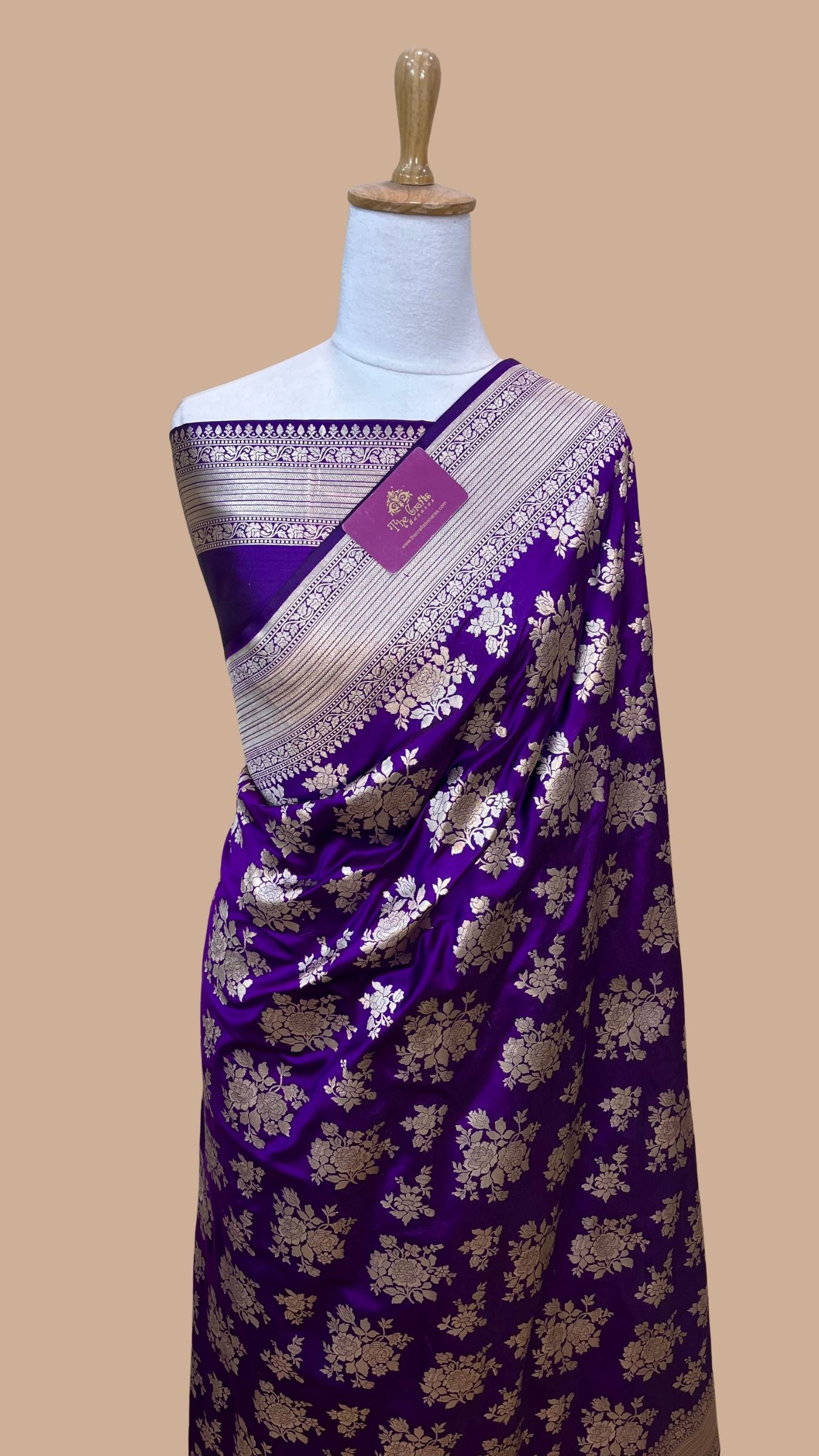 Pure Katan Silk Handloom Banarasi Saree - Jaal work