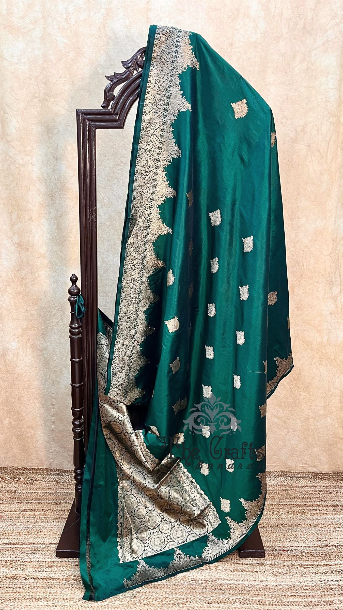 Pure Katan Silk Handloom Banarasi Saree - Jaal work