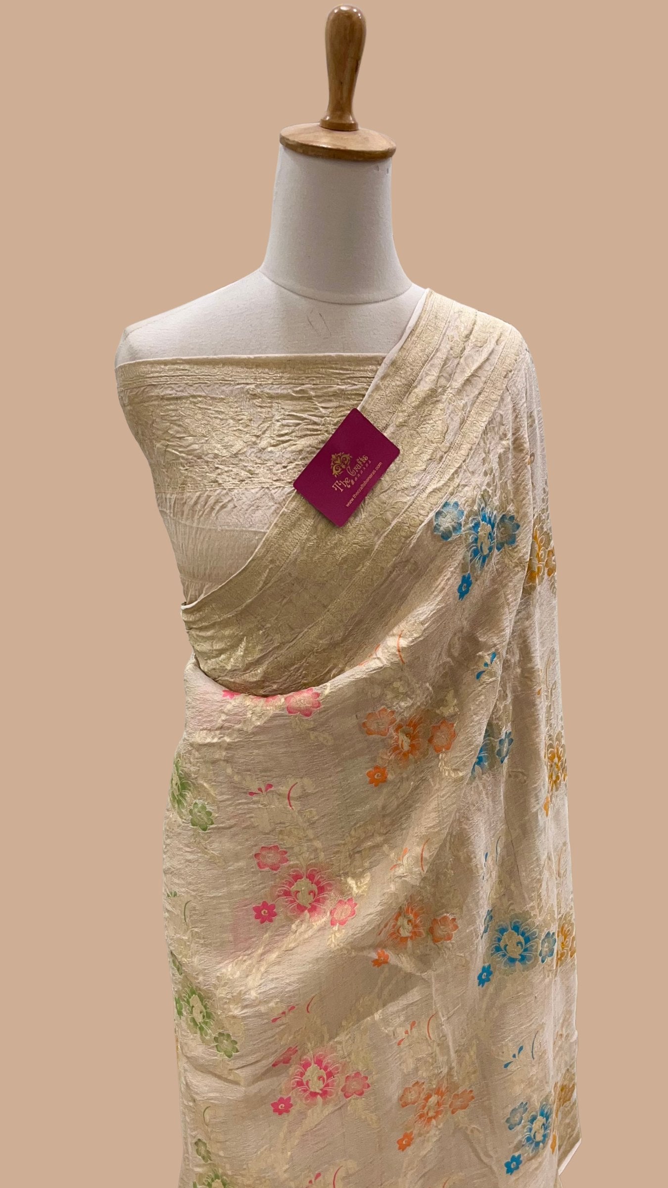Tussar Georgette Handloom Banarasi Saree - Jaal with Meenakari