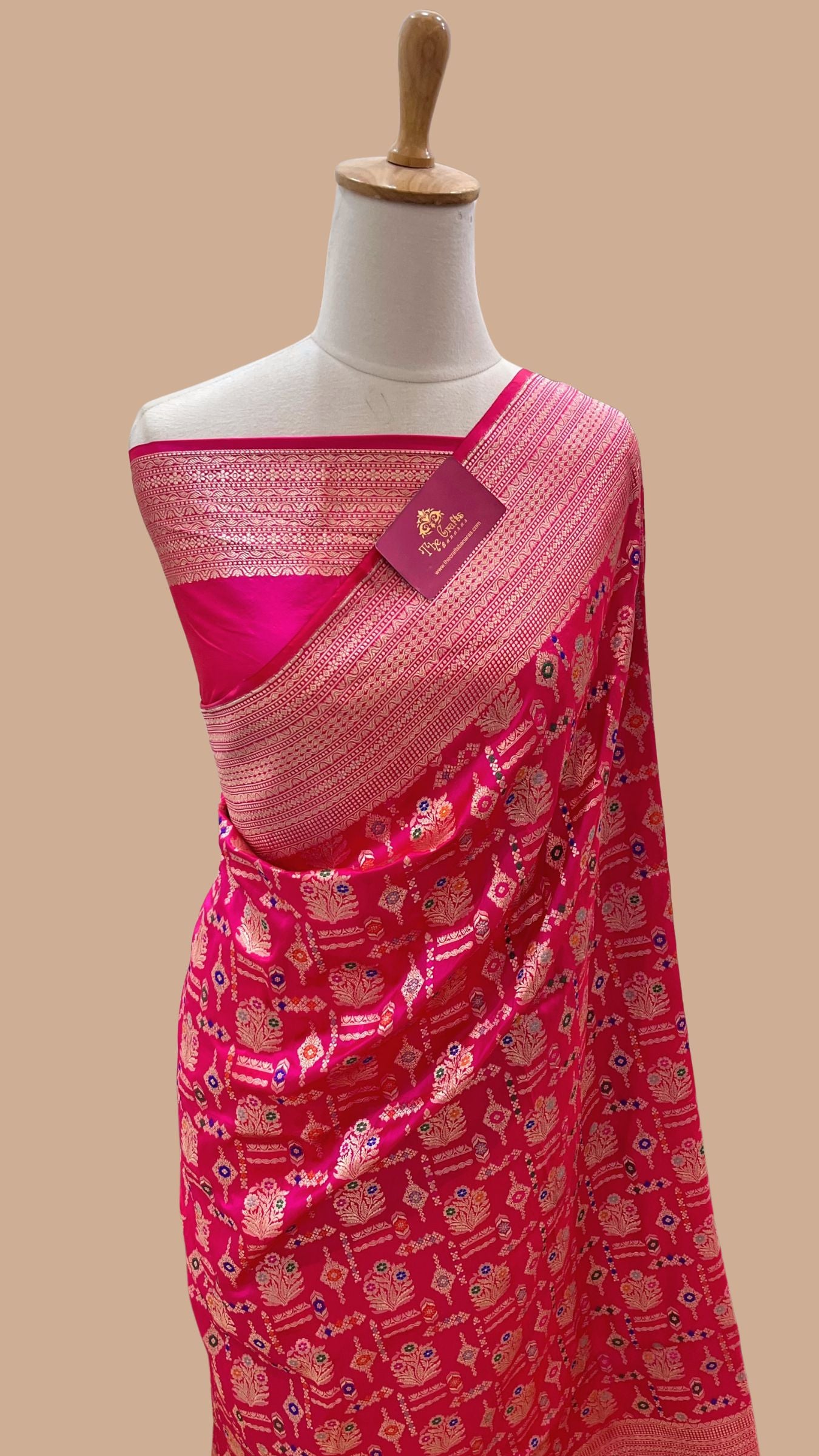 Pure Katan Silk Handloom Banarasi Saree - Jaal work with Meenakari