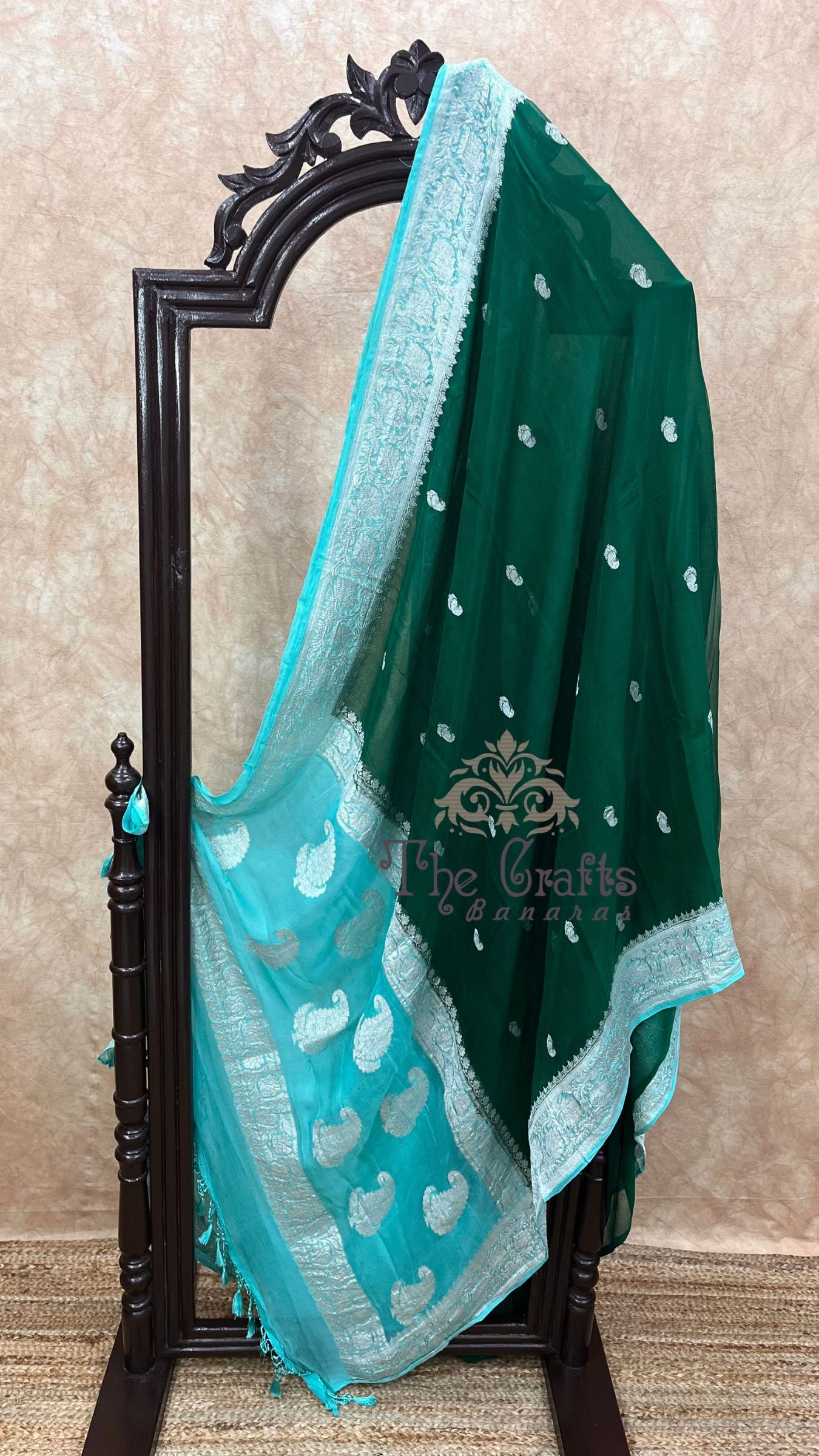 Pure Georgette Banarasi Handloom Saree - Silver Zari