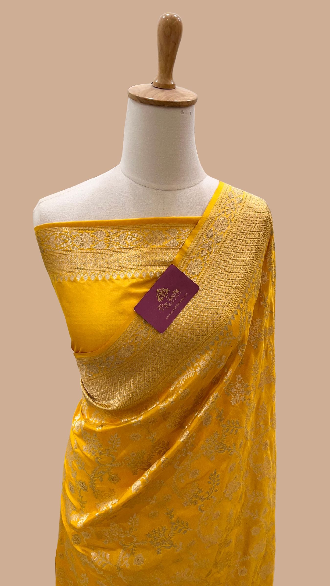 Pure Katan Silk Handloom Banarasi Saree - Jaal work