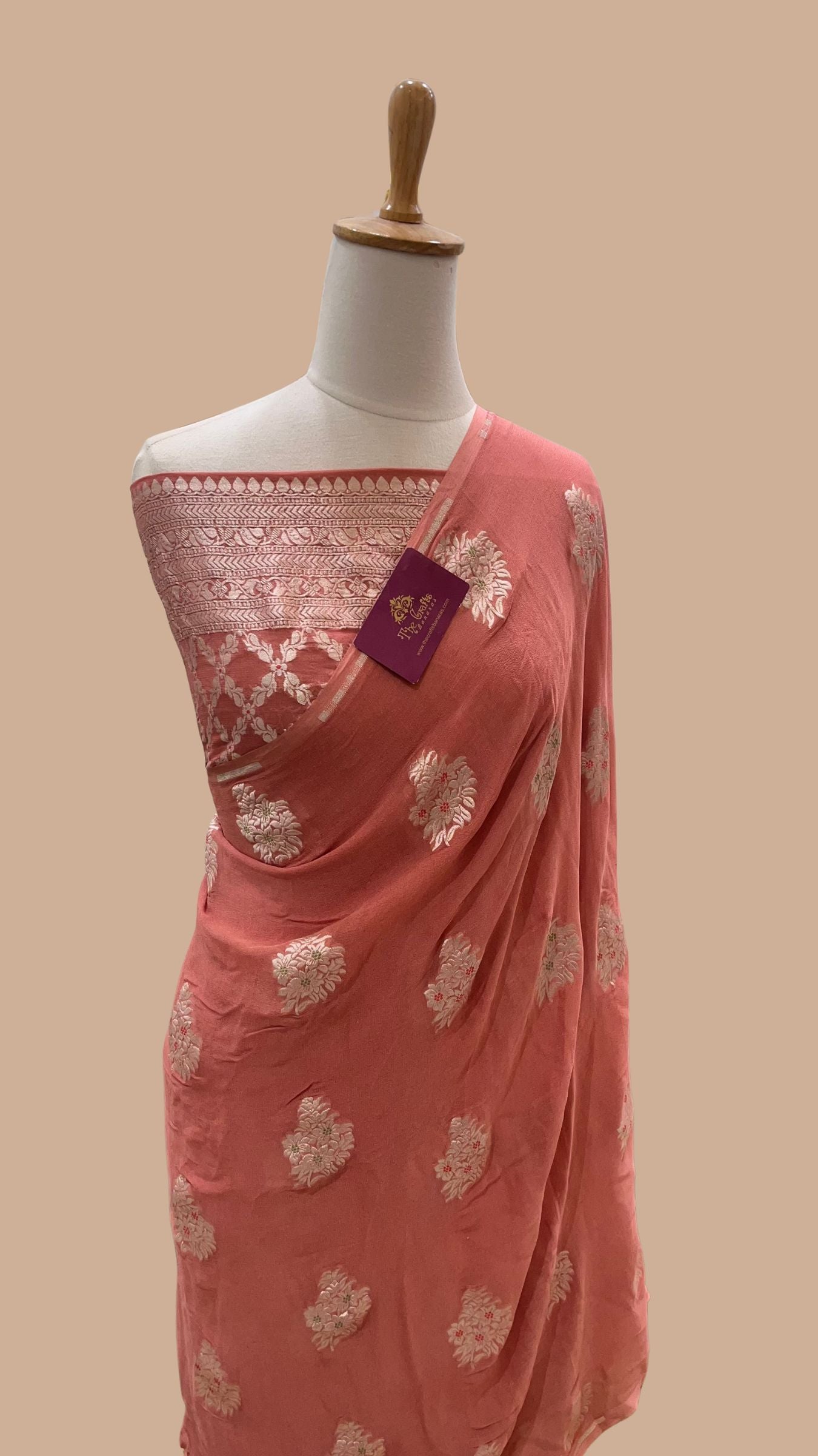 Khaddi Georgette Handloom Banarasi Saree - Jaal with Tilfi Meenakari