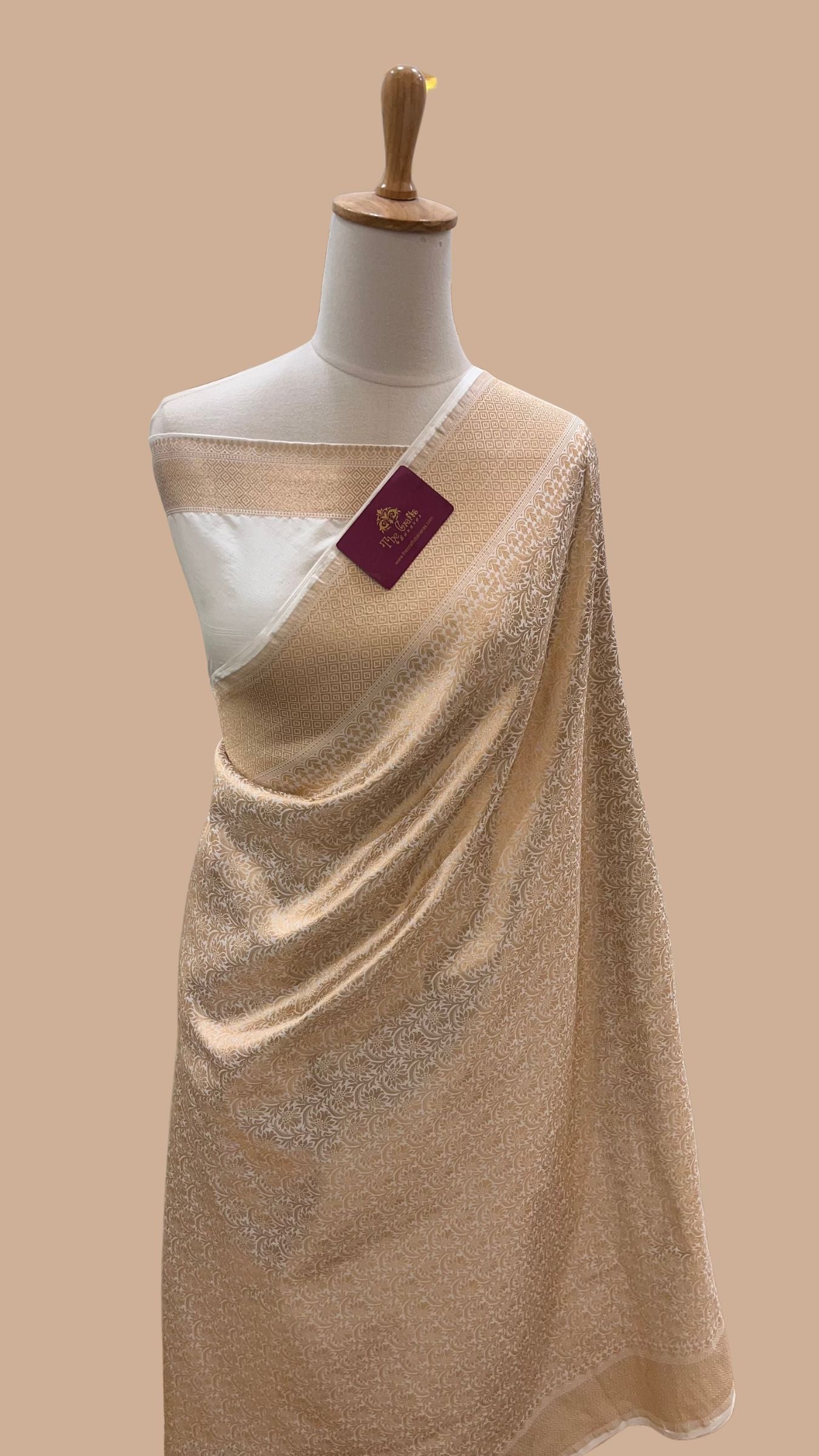 Pure Katan Silk Handloom Banarasi Saree - Tanchui Brocade Meena