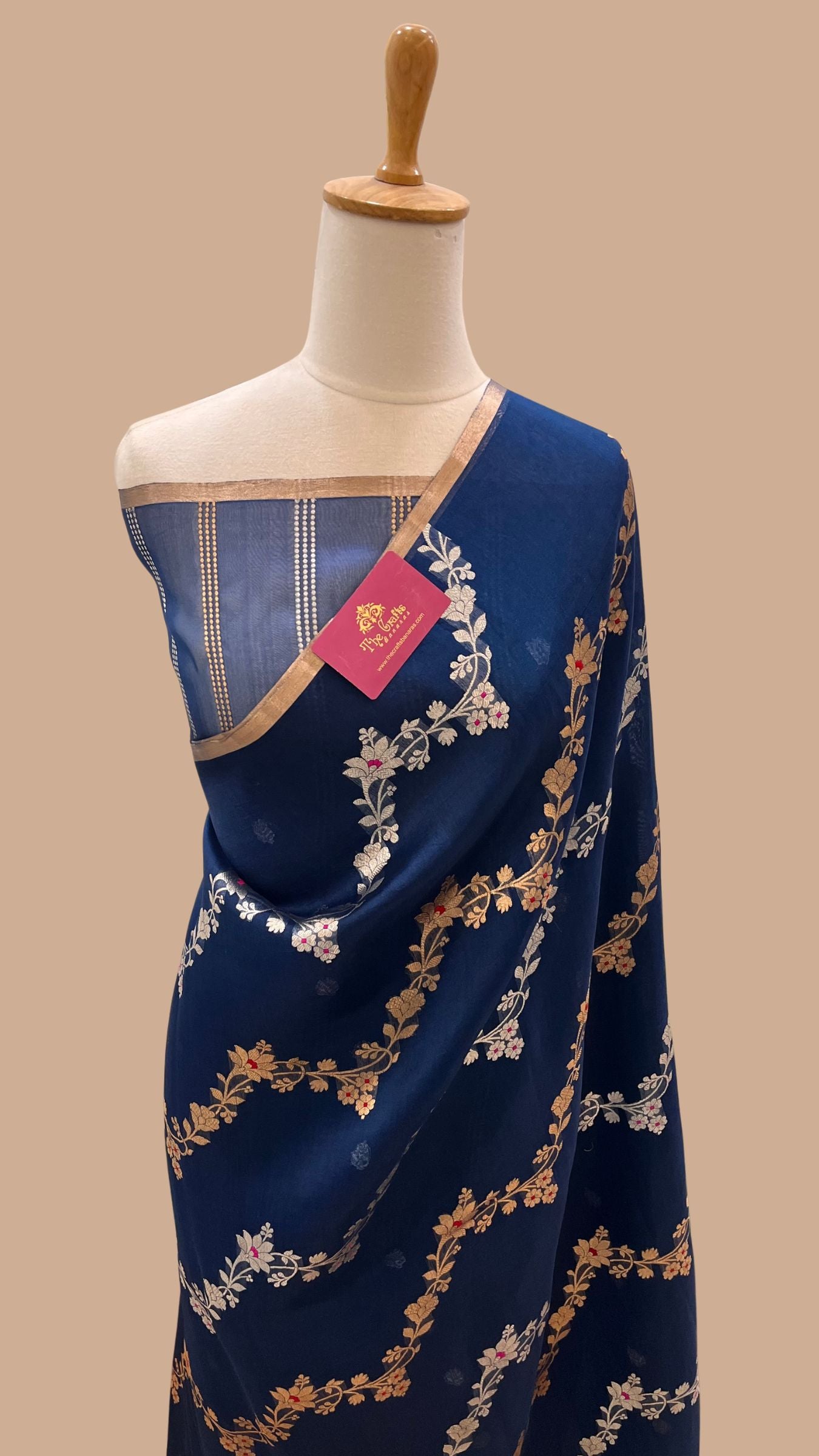 Pure Kora Silk Handloom Banarasi Saree - Kadhua Stripes