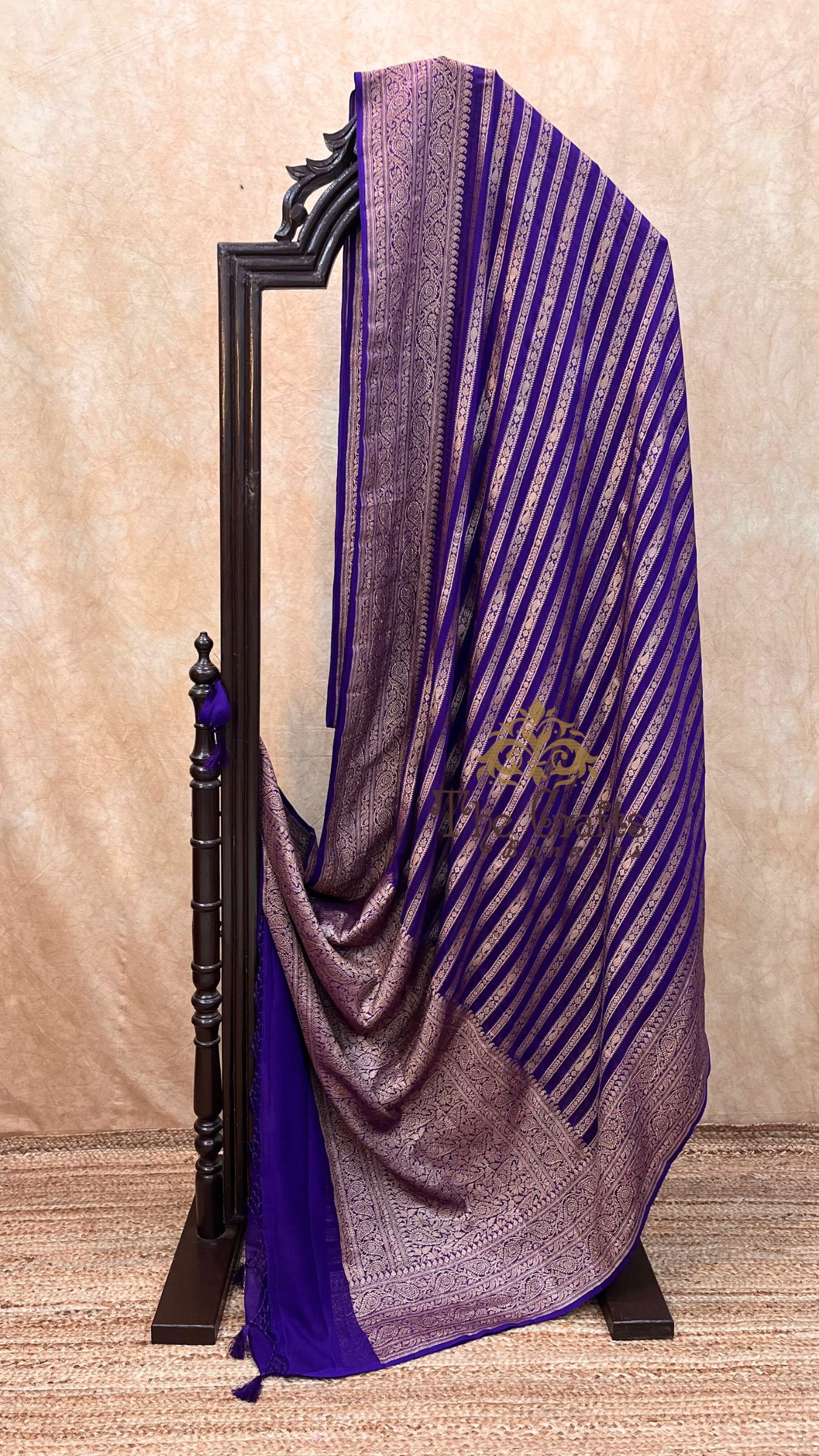 Khaddi Georgette Banarasi Saree - Antique Zari