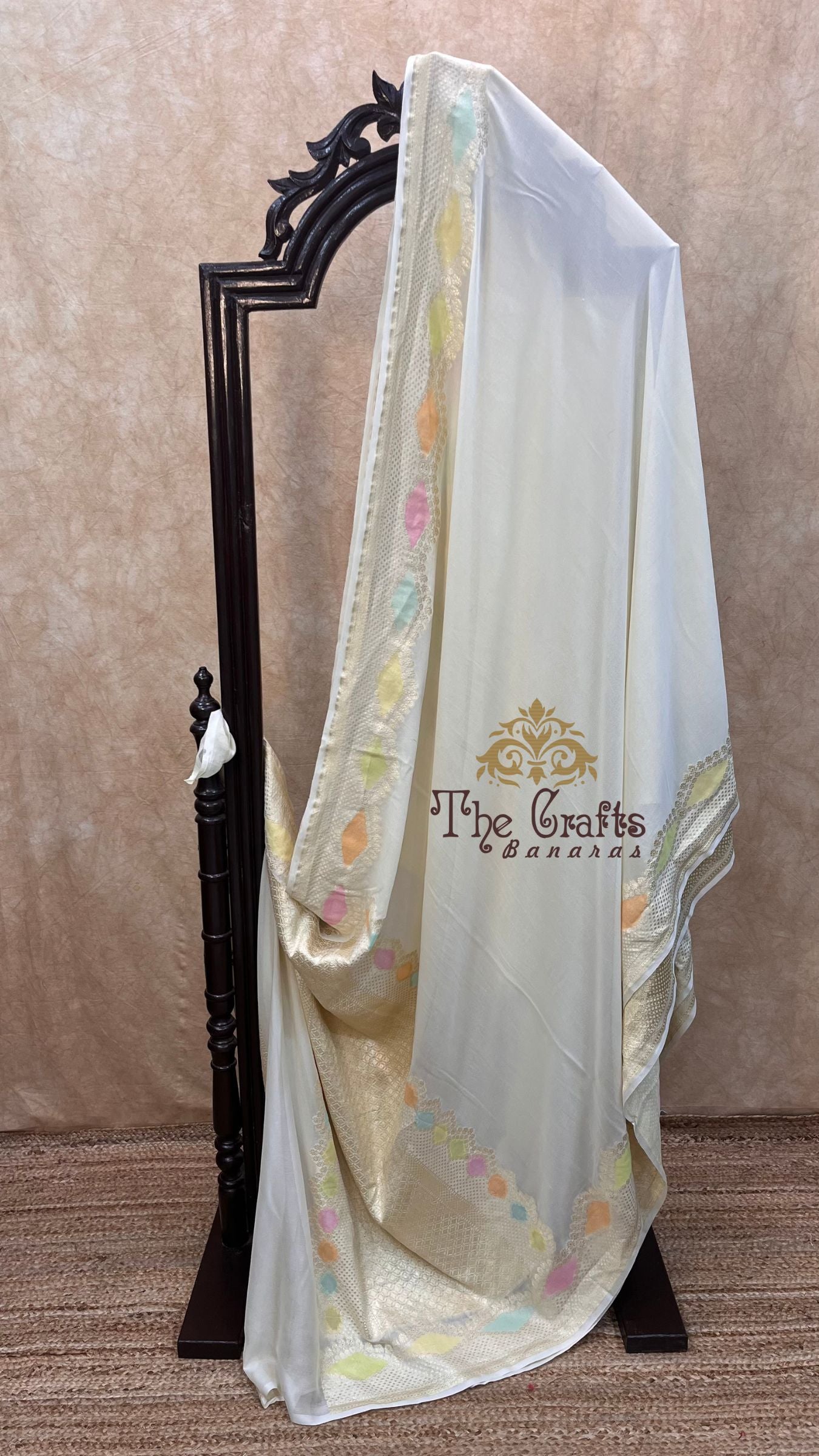 Khaddi Georgette Handloom Banarasi Saree - Water Zari