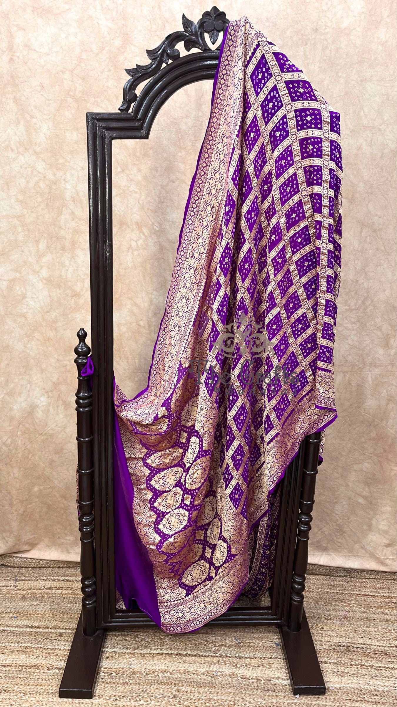 Pure Georgette Banarasi Handloom Bandhej Saree