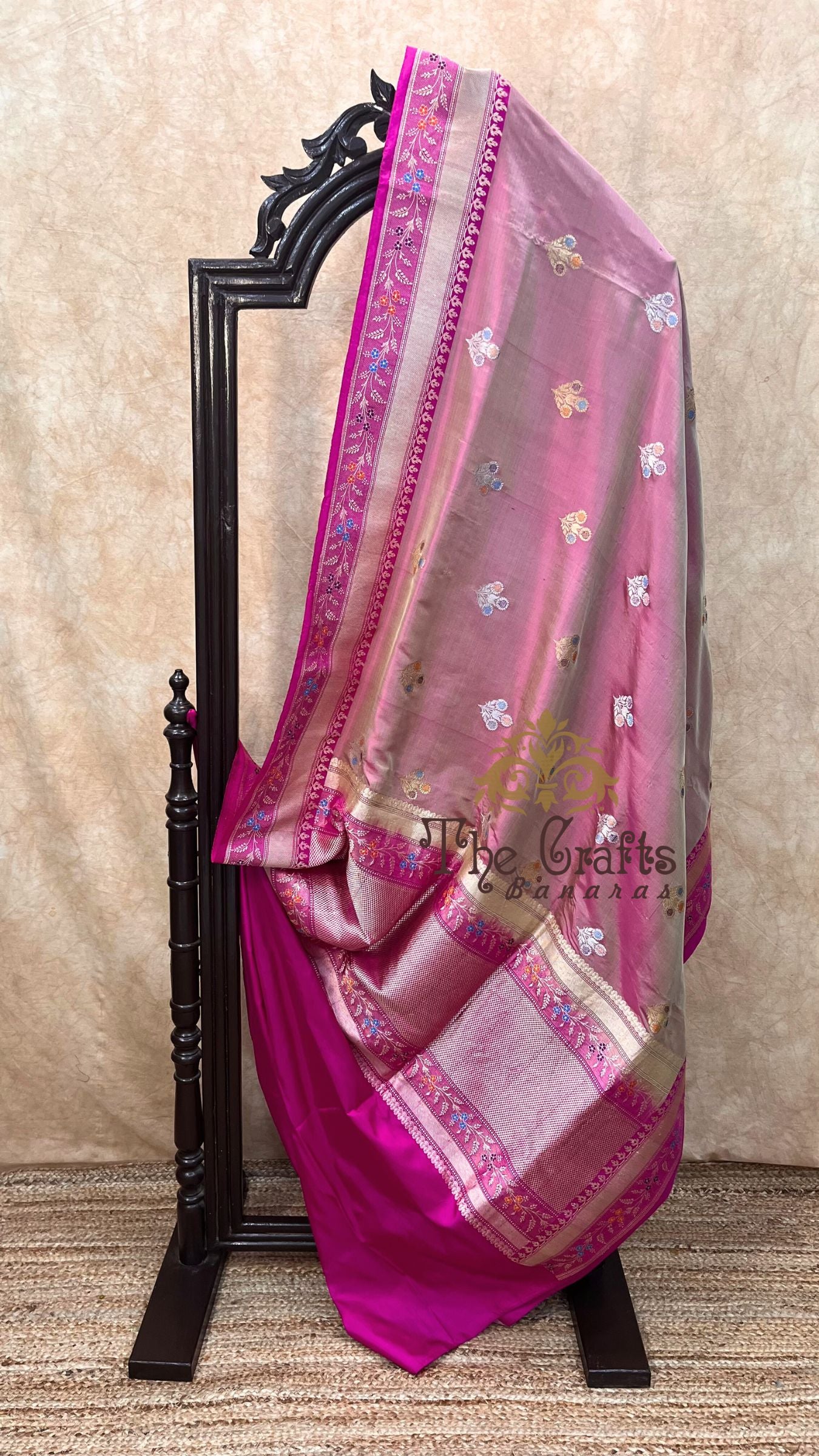 Pure Katan Silk Handloom Banarasi Saree - with kadhua meenakari motifs