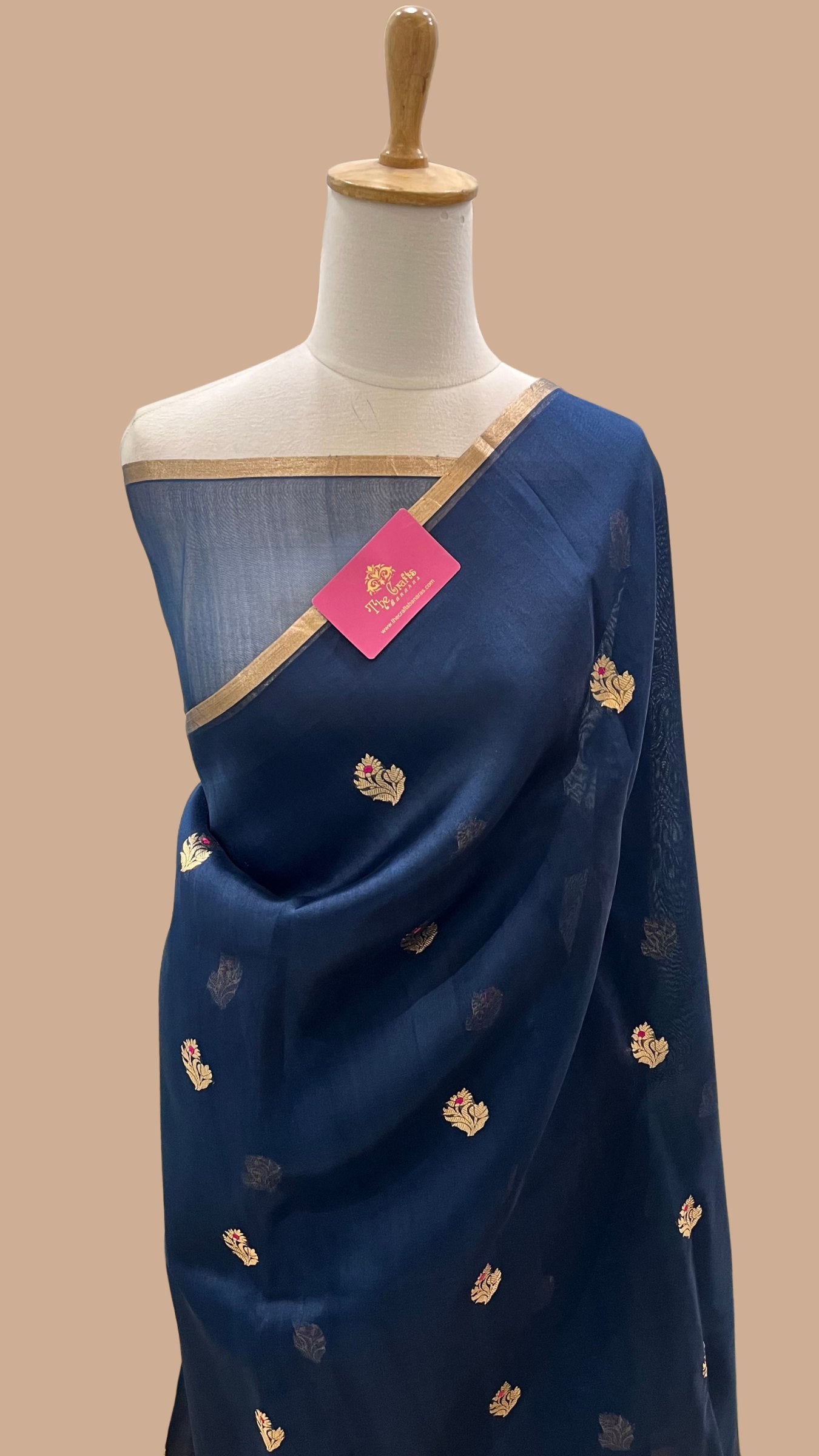 Pure Kora Silk Handloom Banarasi Saree - with kadhua motifs