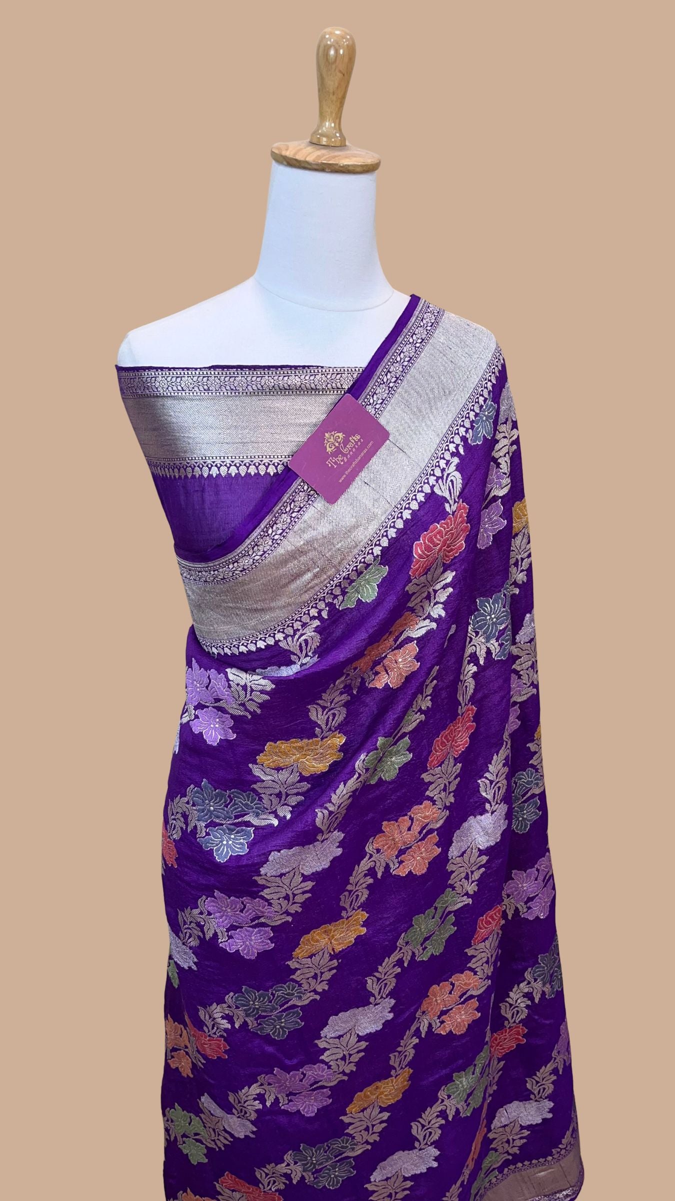 Tussar Georgette Handloom Banarasi Saree - Jaal with Meenakari