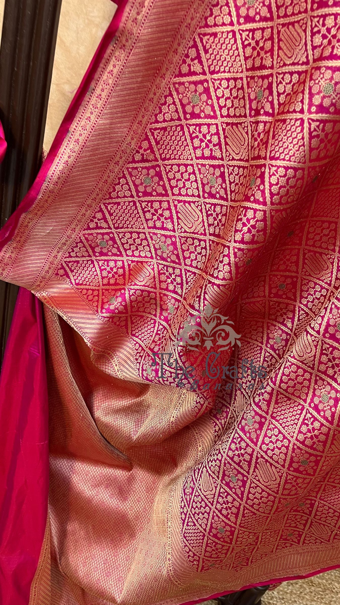 Pure Katan Silk Handloom Banarasi Saree - Tanchui Brocade Meena