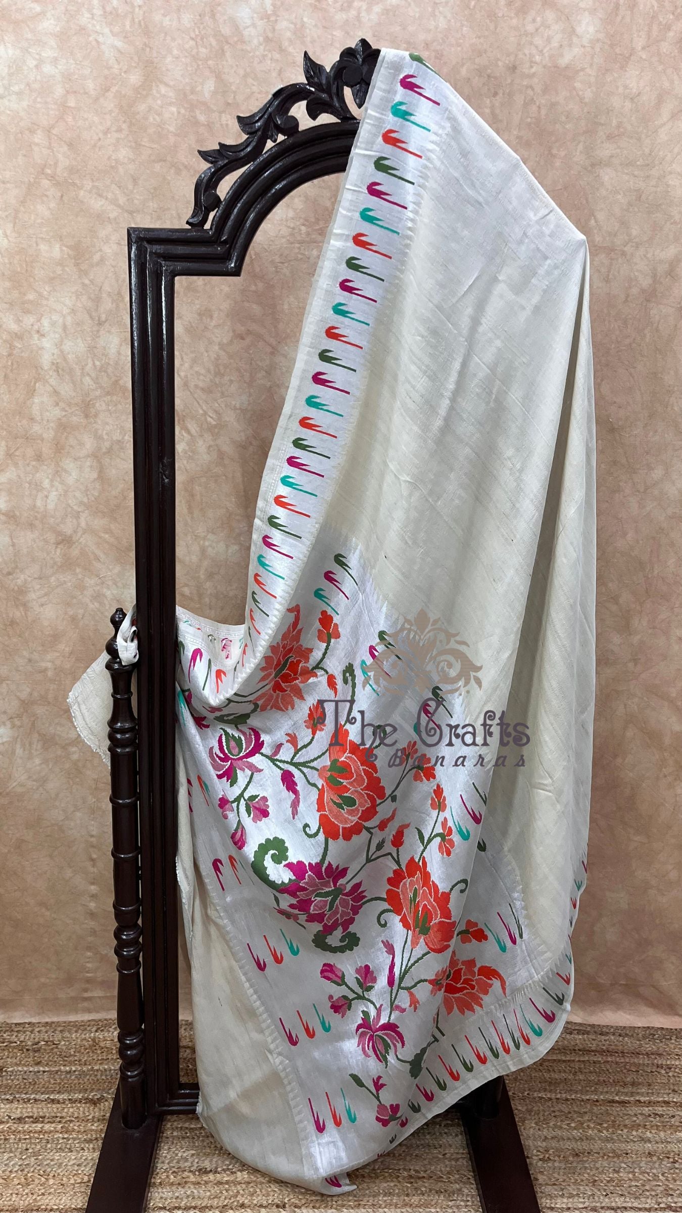 Tussar Georgette Handloom Banarasi Saree - Meenakari