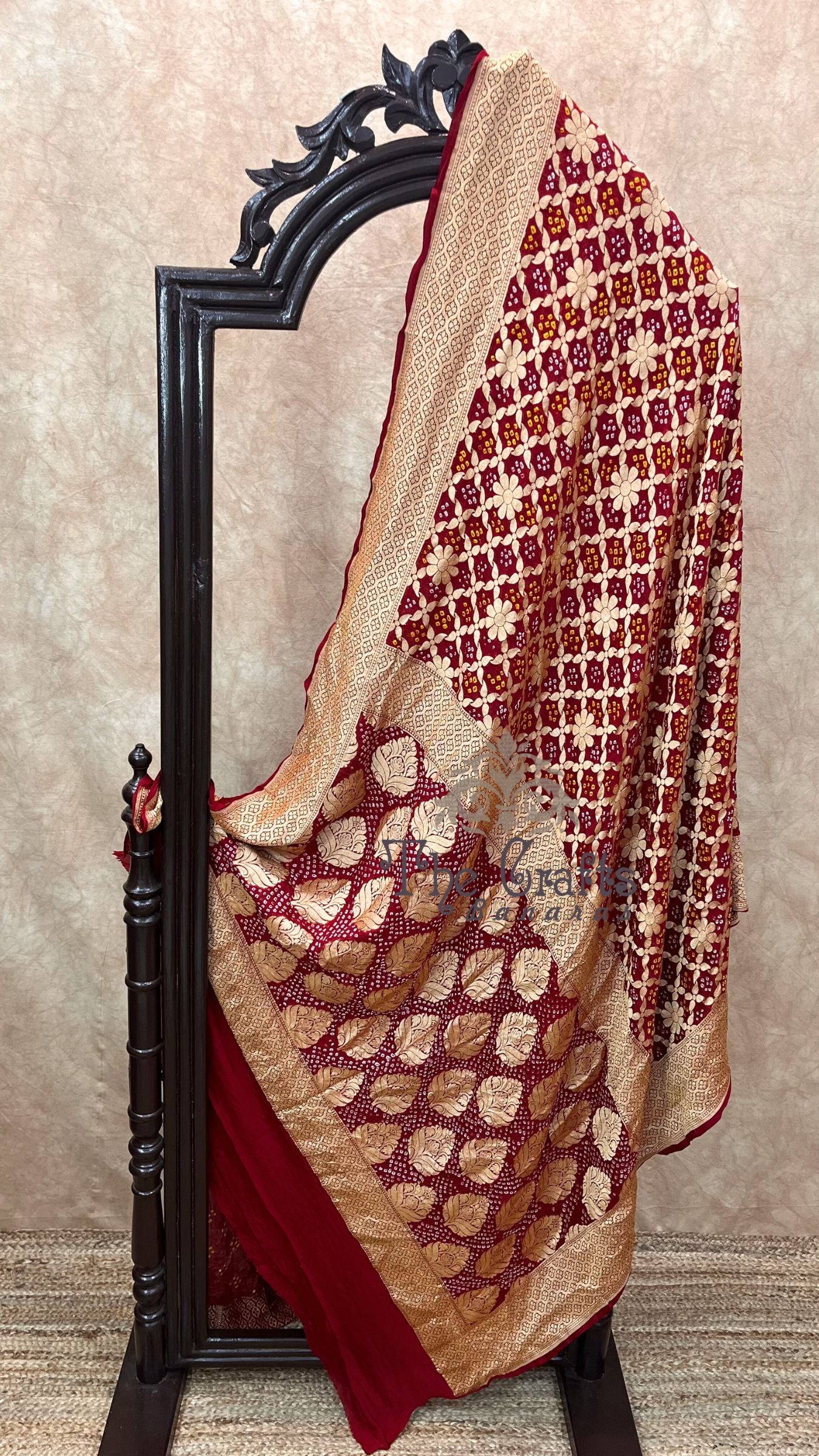 Pure Georgette Banarasi Handloom Bandhej Saree