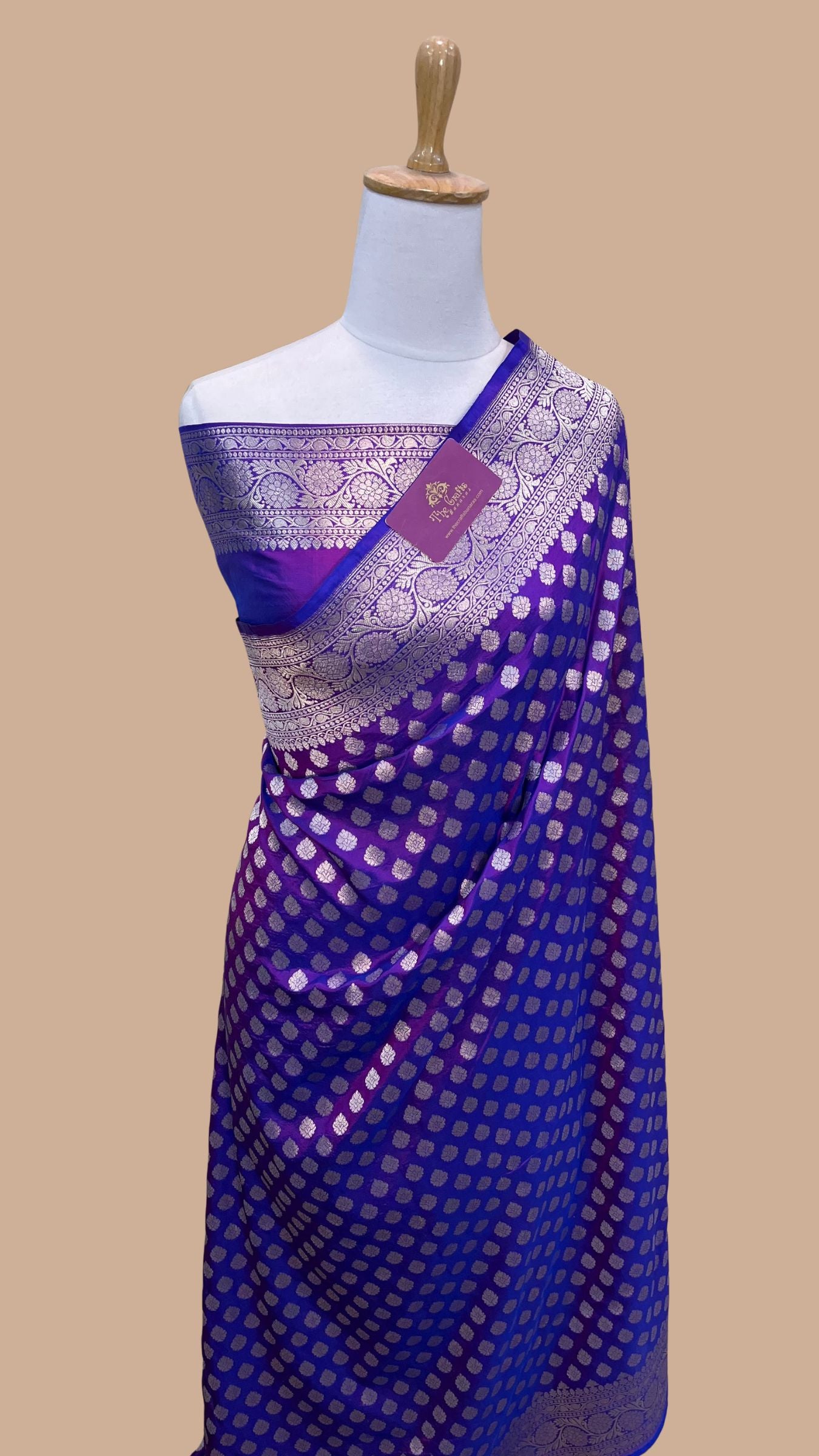 Pure Katan Silk Handloom Banarasi Saree - Jaal work