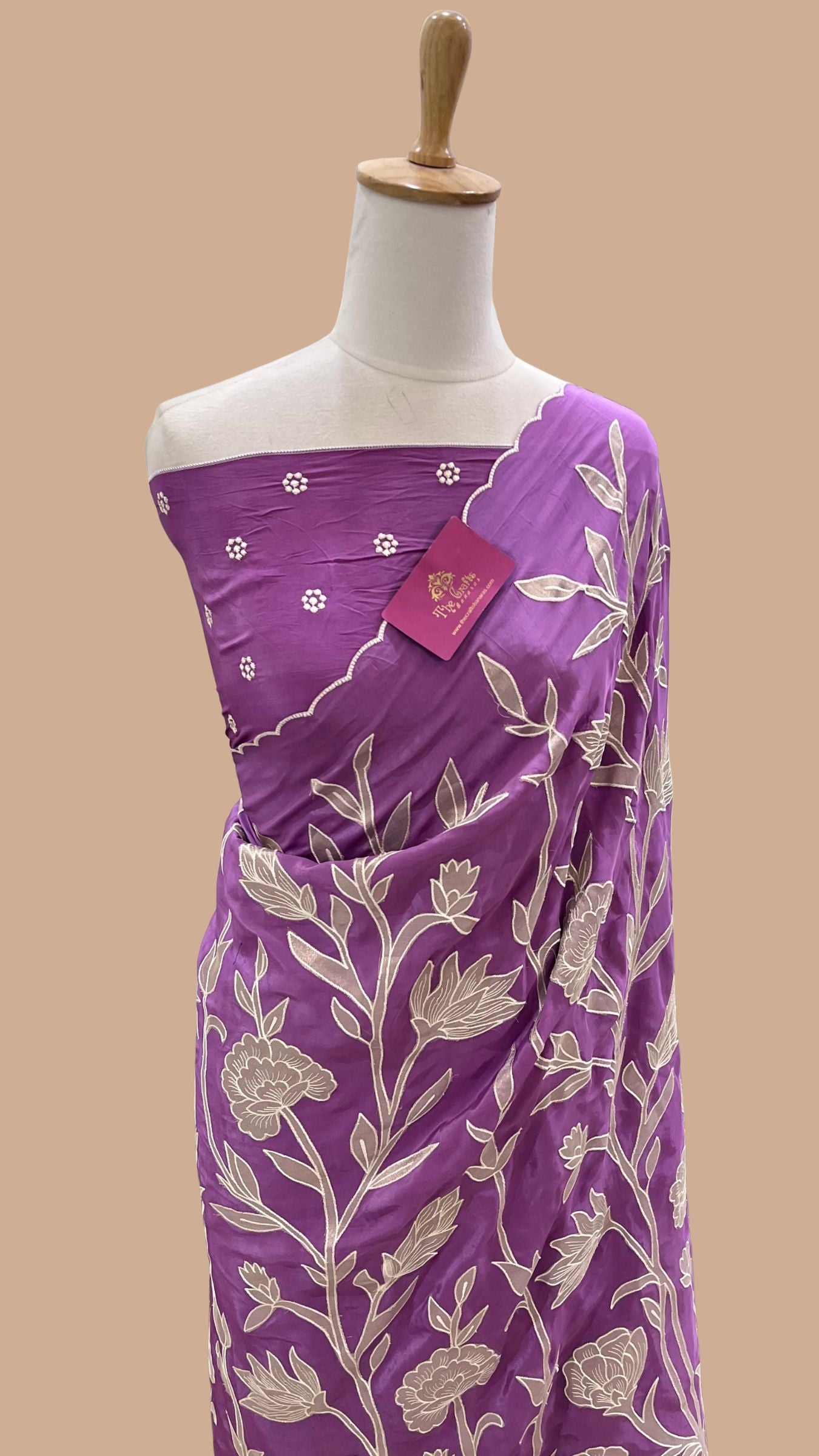 Pure Crepe Silk Banarasi Saree - Floral Appliqué Work
