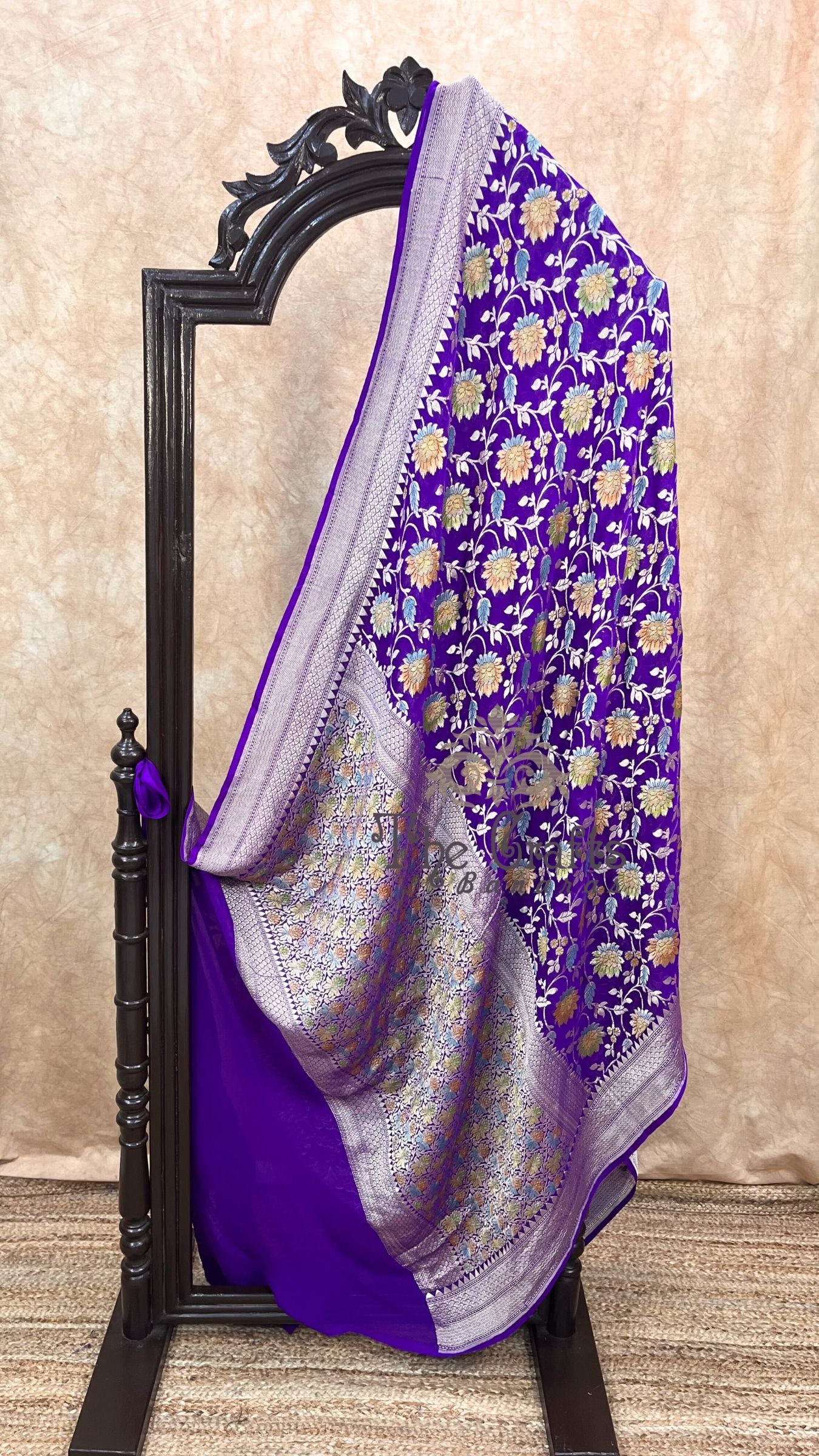 Khaddi Georgette Handloom Banarasi Saree - Water Zari