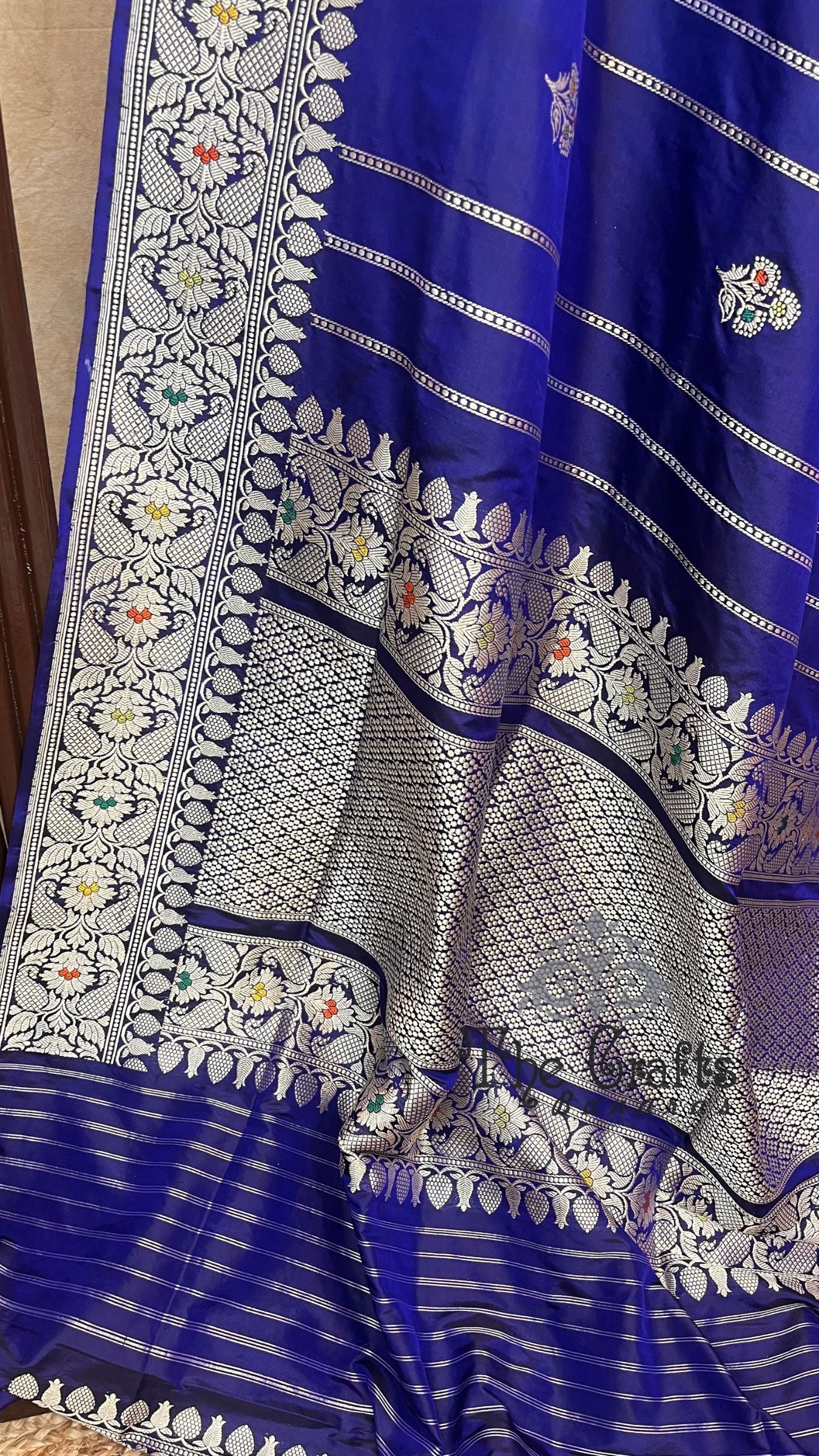 Pure Katan Silk Handloom Banarasi Saree - With Kadhua Meenakari work