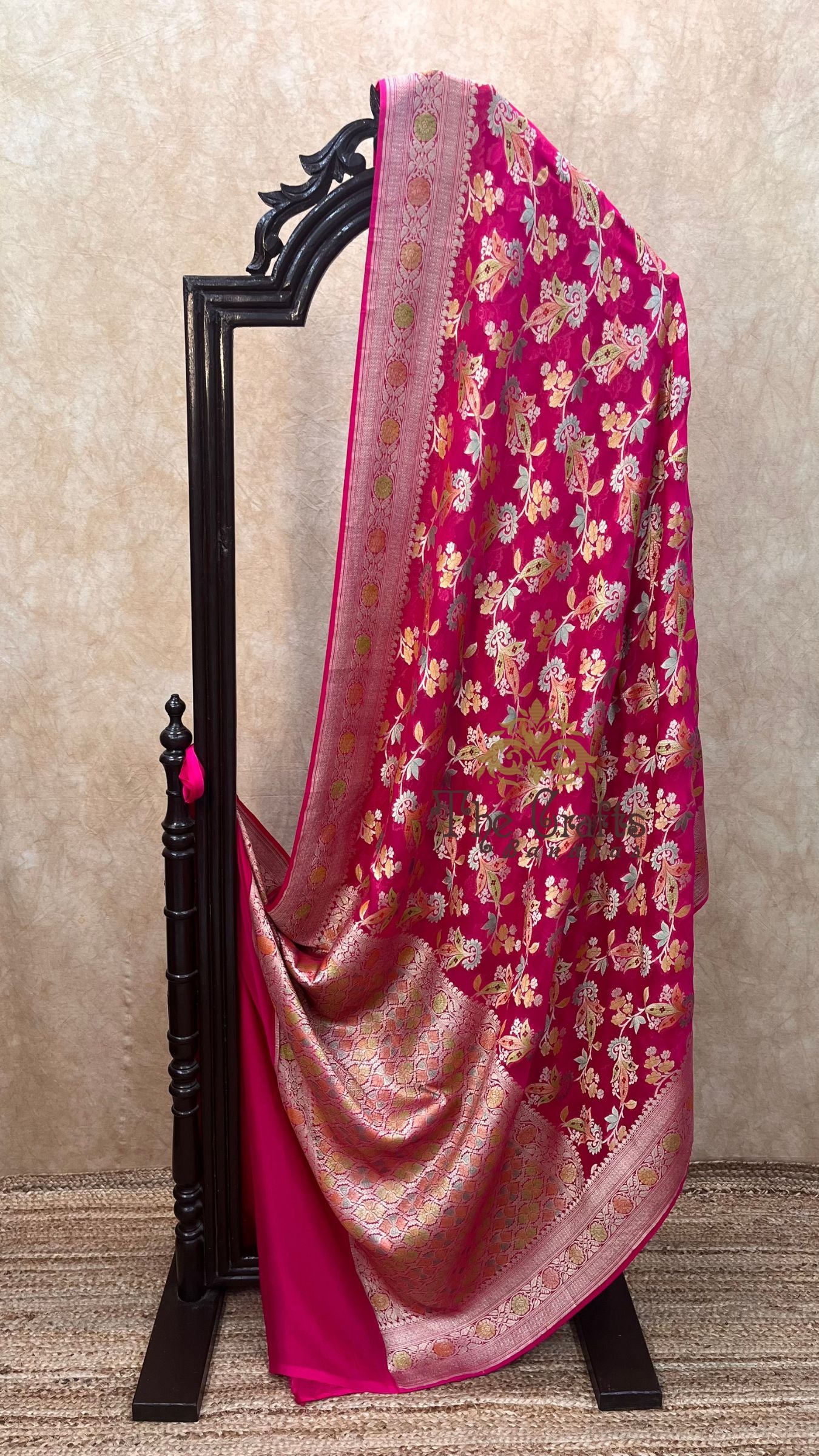 Khaddi Georgette Handloom Banarasi Saree - Water Zari