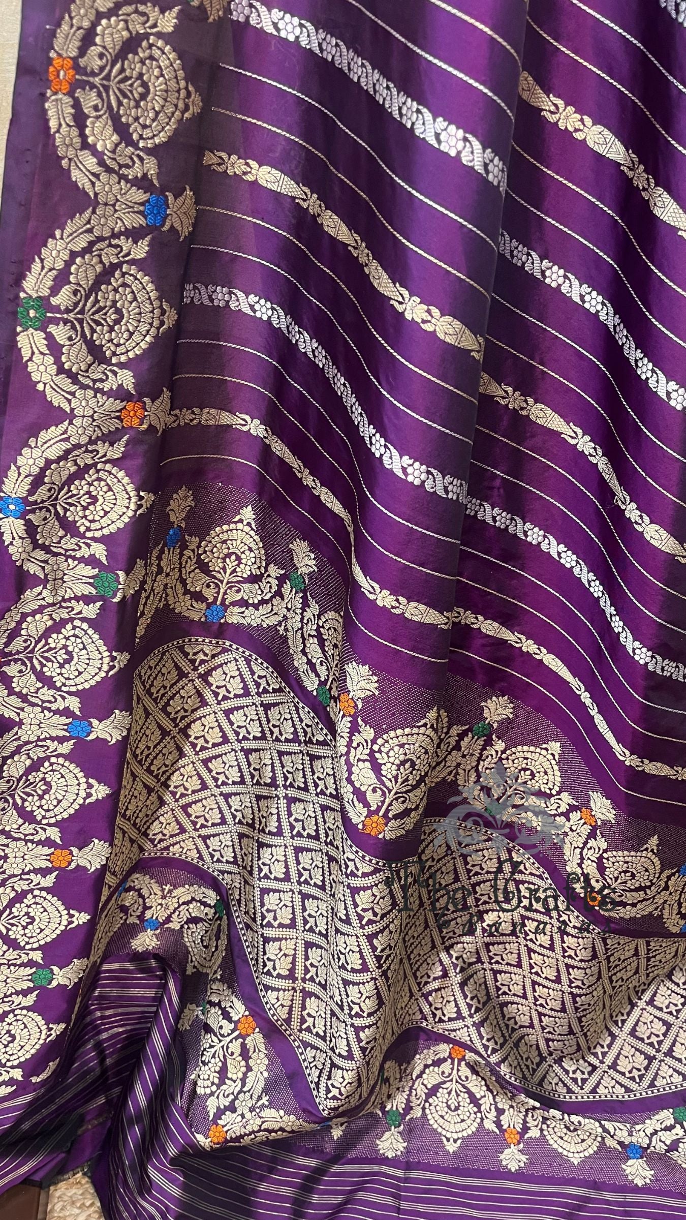 Pure Katan Silk Handloom Banarasi Saree - With Kadhua Meenakari work